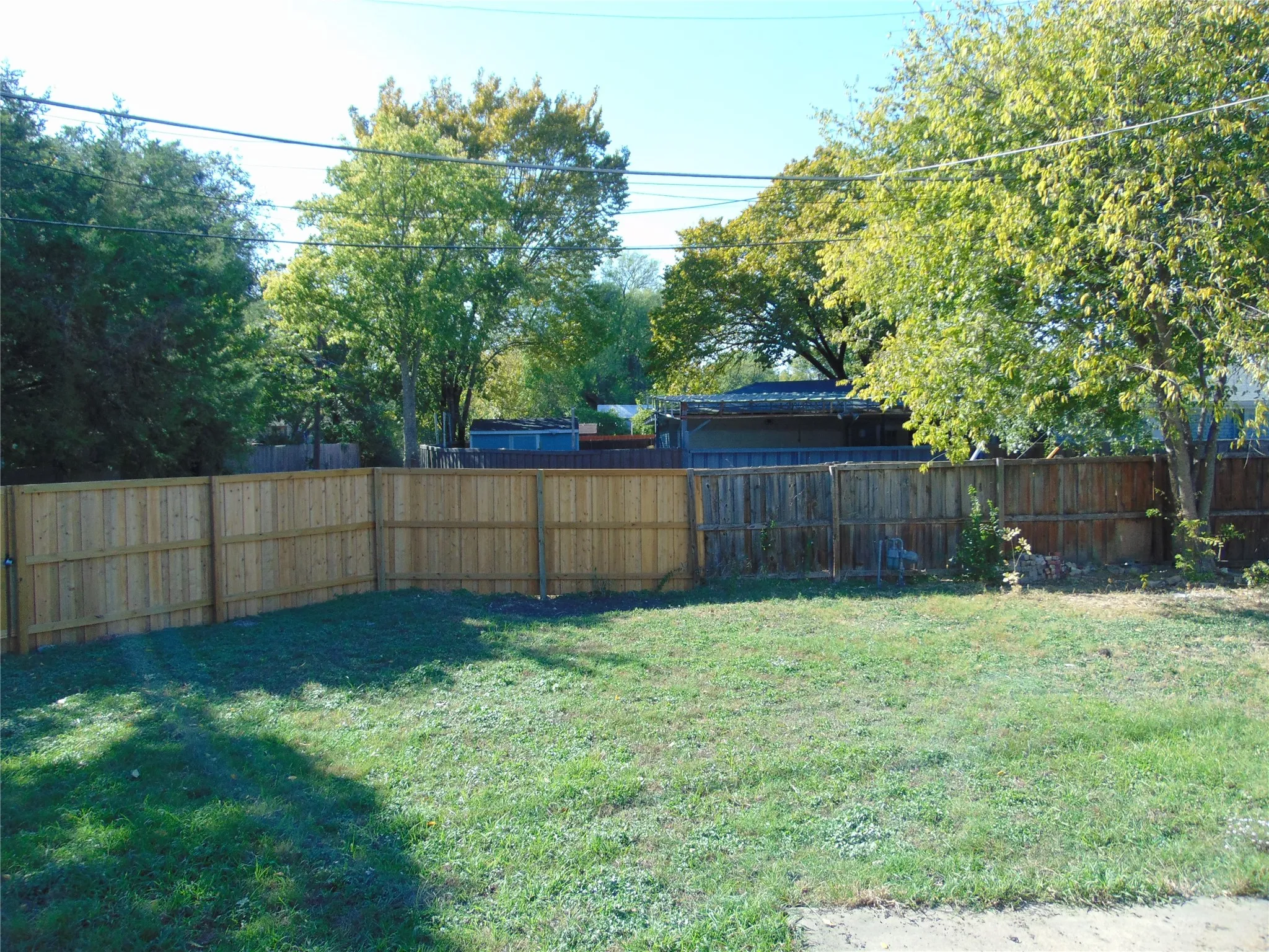Single Family Residence For Sale in Dallas County , 1741 Oak Hill Circle, Dallas, Texas 75217, 4 Bedroom, 2 Bathroom, Garage spaces, 1,717 Sqft, built in 1964, mls#21408487, Real Estate Agent in Dallas, Homes For Sale in Dallas county, Homes For Sale in Dallas, Realtor in Dallas Texas, Real Estate Brokerage Independent Realty Texas, Luminita Cordes Realtor