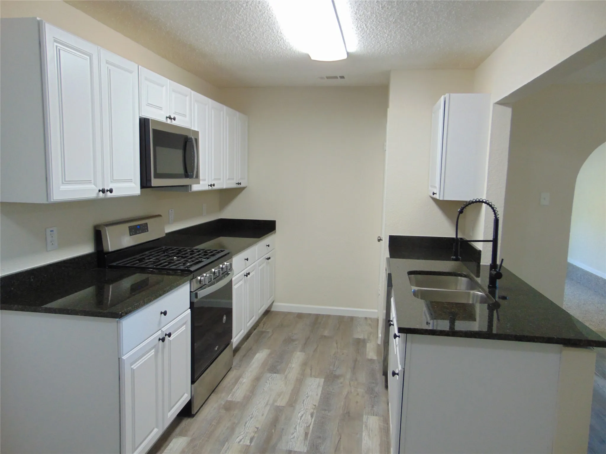 Single Family Residence For Sale in Dallas County , 1741 Oak Hill Circle, Dallas, Texas 75217, 4 Bedroom, 2 Bathroom, Garage spaces, 1,717 Sqft, built in 1964, mls#21408487, Real Estate Agent in Dallas, Homes For Sale in Dallas county, Homes For Sale in Dallas, Realtor in Dallas Texas, Real Estate Brokerage Independent Realty Texas, Luminita Cordes Realtor