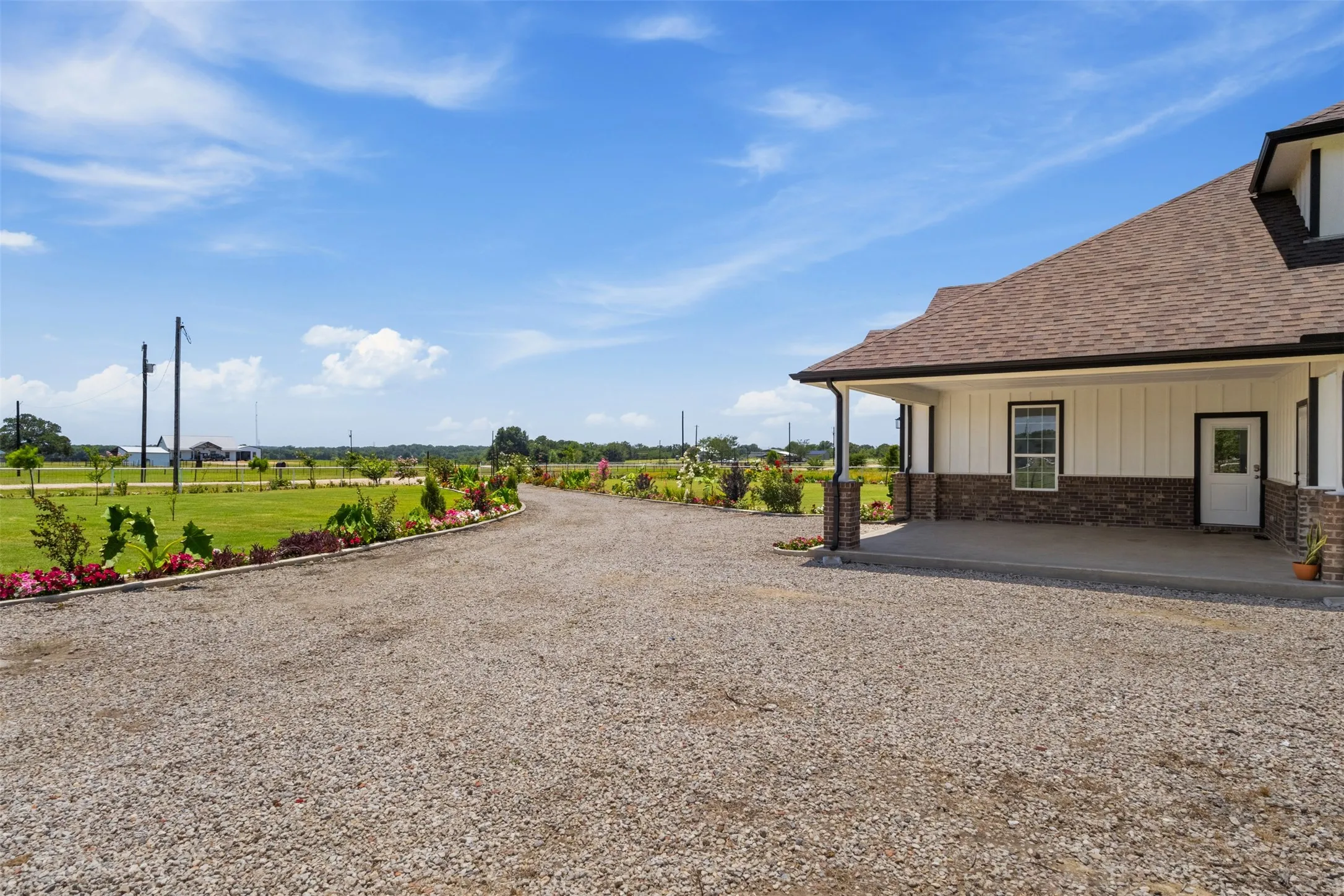 Farm For Sale in Van Zandt County , 233 Private Road #7786, Wills Point, Texas 75169, 5 Bedroom, 4 Bathroom, Garage spaces, 3,333 Sqft, built in 2023, mls#21417914, Real Estate Agent in Wills Point, Homes For Sale in Van Zandt county, Homes For Sale in Wills Point, Realtor in Wills Point Texas, Real Estate Brokerage Independent Realty Texas, Luminita Cordes Realtor
