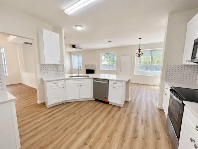 Single Family Residence For Rent in Denton County , 4617 Sandera Lane, Flower Mound, Texas 75028, 3 Bedroom, 3 Bathroom, 2 Garage spaces, 2,041 Sqft, built in 1992, mls#21419904, Real Estate Agent in Flower Mound, Homes For Rent in Denton county, Homes For Rent in Flower Mound, Realtor in Flower Mound Texas, Real Estate Brokerage Independent Realty Texas, Luminita Cordes Realtor