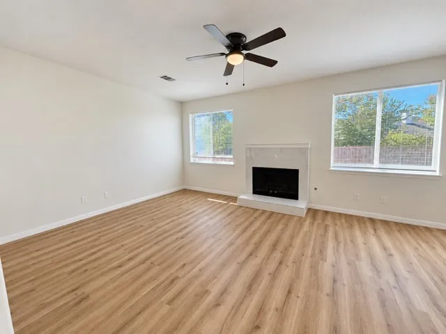 Single Family Residence For Rent in Denton County , 4617 Sandera Lane, Flower Mound, Texas 75028, 3 Bedroom, 3 Bathroom, 2 Garage spaces, 2,041 Sqft, built in 1992, mls#21419904, Real Estate Agent in Flower Mound, Homes For Rent in Denton county, Homes For Rent in Flower Mound, Realtor in Flower Mound Texas, Real Estate Brokerage Independent Realty Texas, Luminita Cordes Realtor