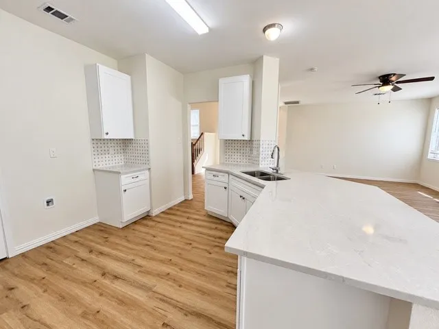 Single Family Residence For Rent in Denton County , 4617 Sandera Lane, Flower Mound, Texas 75028, 3 Bedroom, 3 Bathroom, 2 Garage spaces, 2,041 Sqft, built in 1992, mls#21419904, Real Estate Agent in Flower Mound, Homes For Rent in Denton county, Homes For Rent in Flower Mound, Realtor in Flower Mound Texas, Real Estate Brokerage Independent Realty Texas, Luminita Cordes Realtor