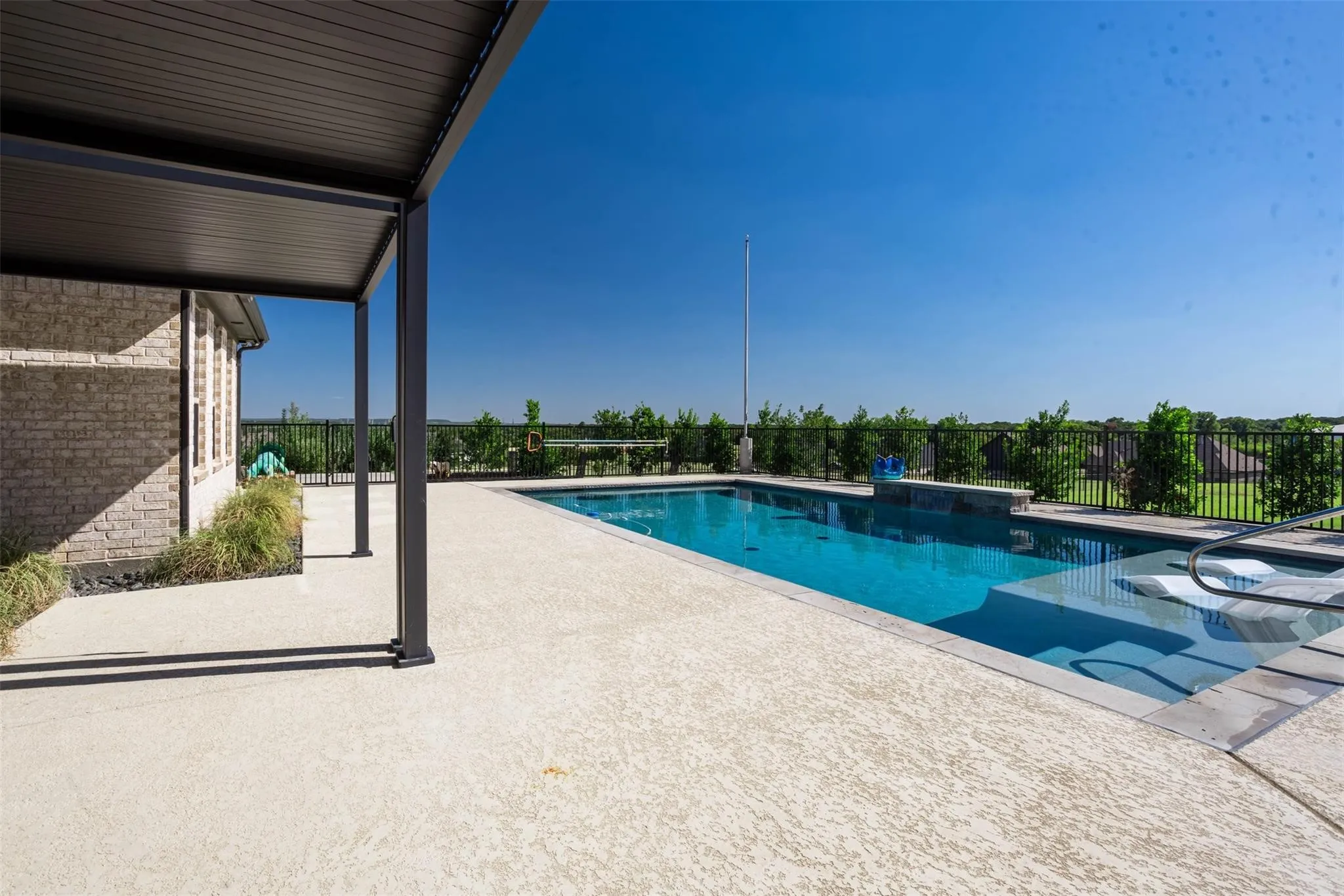 Single Family Residence For Sale in Hood County , 716 Coastal Meadows Court, Granbury, Texas 76049, 4 Bedroom, 3 Bathroom, 3 Garage spaces, 2,898 Sqft, built in 2020, mls#21419931, Real Estate Agent in Granbury, Homes For Sale in Hood county, Homes For Sale in Granbury, Realtor in Granbury Texas, Real Estate Brokerage Independent Realty Texas, Luminita Cordes Realtor