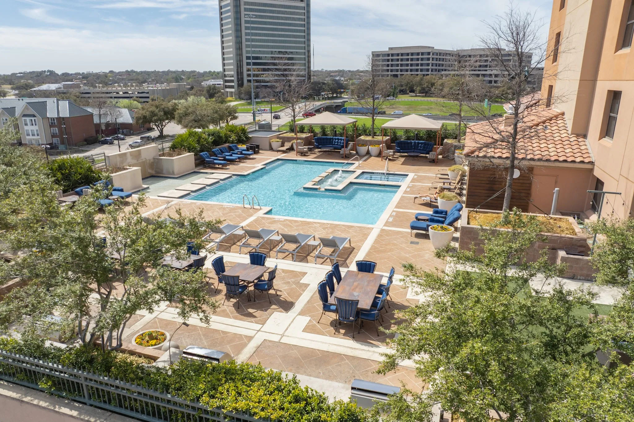 Condominium For Rent in Dallas County , 330 Las Colinas Boulevard E 452, Irving, Texas 75039, 1 Bedroom, 1 Bathroom, 1 Garage spaces, 805 Sqft, built in 2001, mls#21419474, Real Estate Agent in Irving, Homes For Rent in Dallas county, Homes For Rent in Irving, Realtor in Irving Texas, Real Estate Brokerage Independent Realty Texas, Luminita Cordes Realtor
