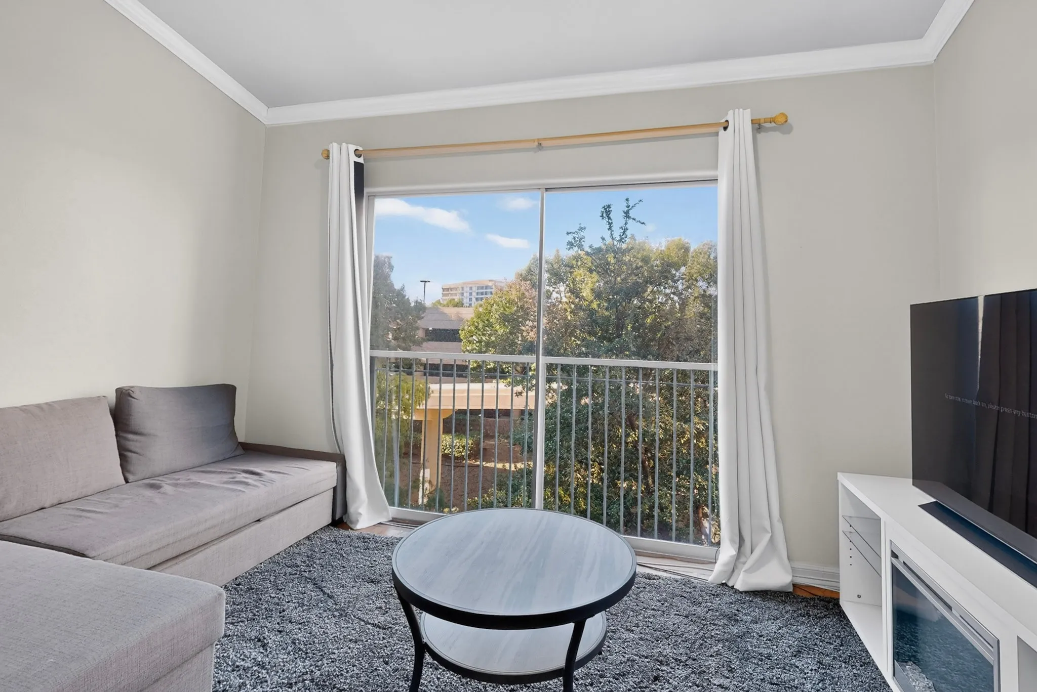Condominium For Rent in Dallas County , 330 Las Colinas Boulevard E 452, Irving, Texas 75039, 1 Bedroom, 1 Bathroom, 1 Garage spaces, 805 Sqft, built in 2001, mls#21419474, Real Estate Agent in Irving, Homes For Rent in Dallas county, Homes For Rent in Irving, Realtor in Irving Texas, Real Estate Brokerage Independent Realty Texas, Luminita Cordes Realtor