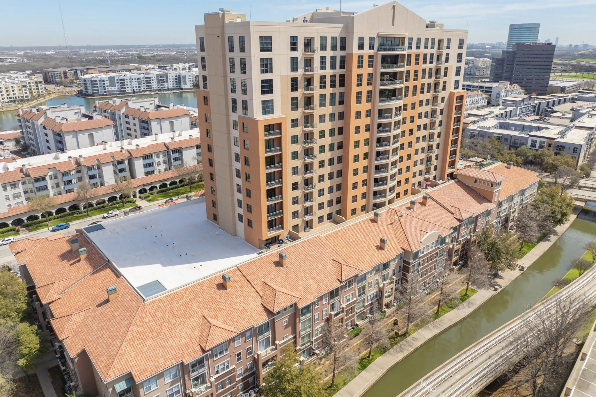 Condominium For Rent in Dallas County , 330 Las Colinas Boulevard E 452, Irving, Texas 75039, 1 Bedroom, 1 Bathroom, 1 Garage spaces, 805 Sqft, built in 2001, mls#21419474, Real Estate Agent in Irving, Homes For Rent in Dallas county, Homes For Rent in Irving, Realtor in Irving Texas, Real Estate Brokerage Independent Realty Texas, Luminita Cordes Realtor