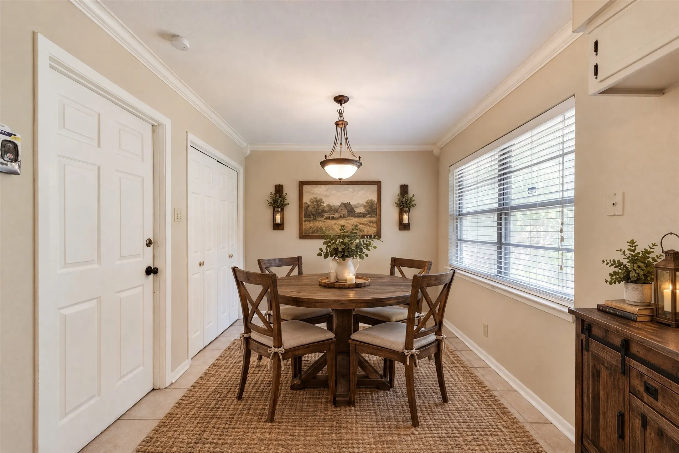 Virtual Staging was used