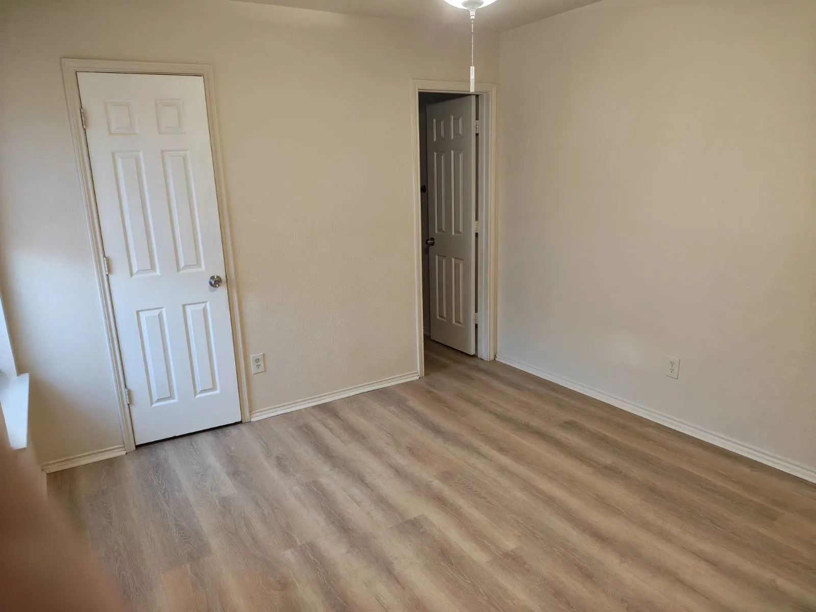 Duplex For Rent in Denton County , 409 Gabe Court, Denton, Texas 76207, 3 Bedroom, 2 Bathroom, 1 Garage spaces, 1,088 Sqft, built in 1983, mls#21419953, Real Estate Agent in Denton, Homes For Rent in Denton county, Homes For Rent in Denton, Realtor in Denton Texas, Real Estate Brokerage Independent Realty Texas, Luminita Cordes Realtor