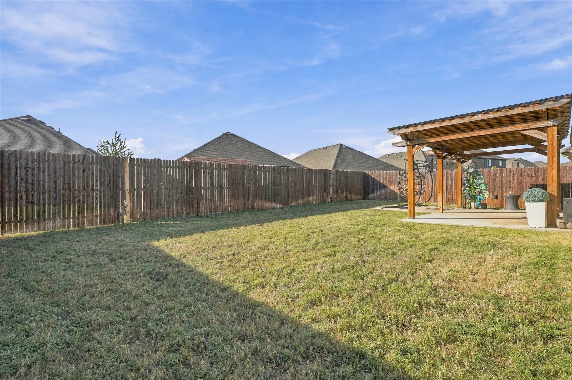 Single Family Residence For Sale in Tarrant County , 4117 Mountain Meadow Road, Fort Worth, Texas 76036, 4 Bedroom, 2 Bathroom, 2 Garage spaces, 2,042 Sqft, built in 2019, mls#21417440, Real Estate Agent in Fort Worth, Homes For Sale in Tarrant county, Homes For Sale in Fort Worth, Realtor in Fort Worth Texas, Real Estate Brokerage Independent Realty Texas, Luminita Cordes Realtor