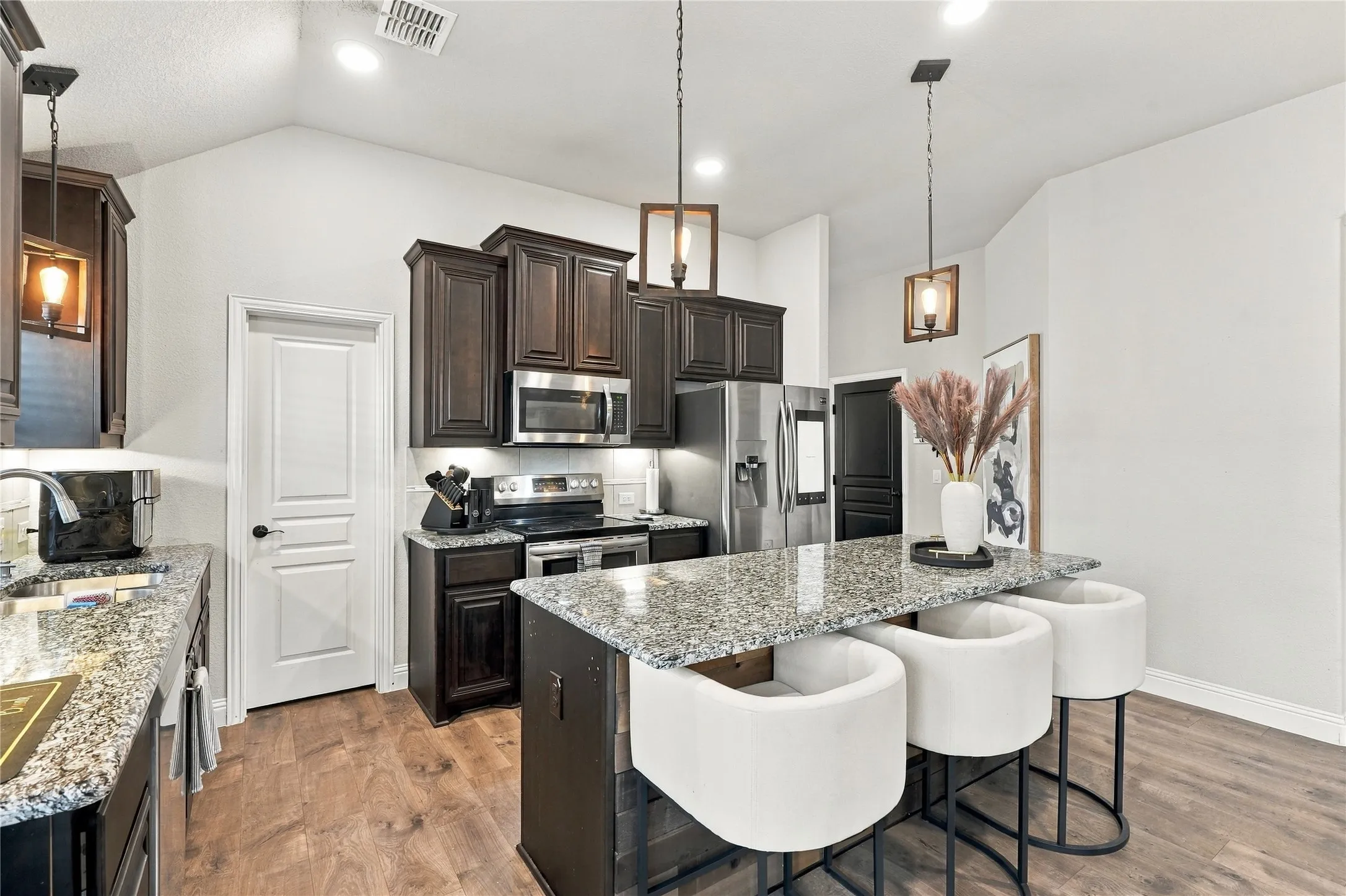 Single Family Residence For Sale in Tarrant County , 4117 Mountain Meadow Road, Fort Worth, Texas 76036, 4 Bedroom, 2 Bathroom, 2 Garage spaces, 2,042 Sqft, built in 2019, mls#21417440, Real Estate Agent in Fort Worth, Homes For Sale in Tarrant county, Homes For Sale in Fort Worth, Realtor in Fort Worth Texas, Real Estate Brokerage Independent Realty Texas, Luminita Cordes Realtor