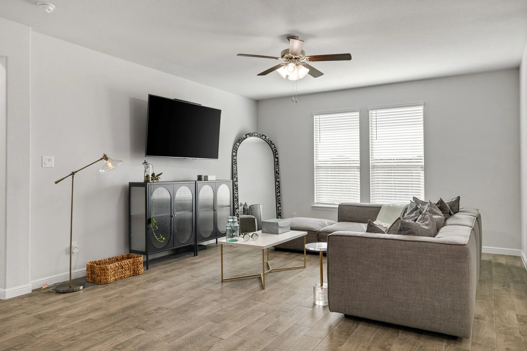 Single Family Residence For Sale in Tarrant County , 1108 Nelson Place, Fort Worth, Texas 76028, 4 Bedroom, 2 Bathroom, 2 Garage spaces, 1,995 Sqft, built in 2020, mls#21418938, Real Estate Agent in Fort Worth, Homes For Sale in Tarrant county, Homes For Sale in Fort Worth, Realtor in Fort Worth Texas, Real Estate Brokerage Independent Realty Texas, Luminita Cordes Realtor