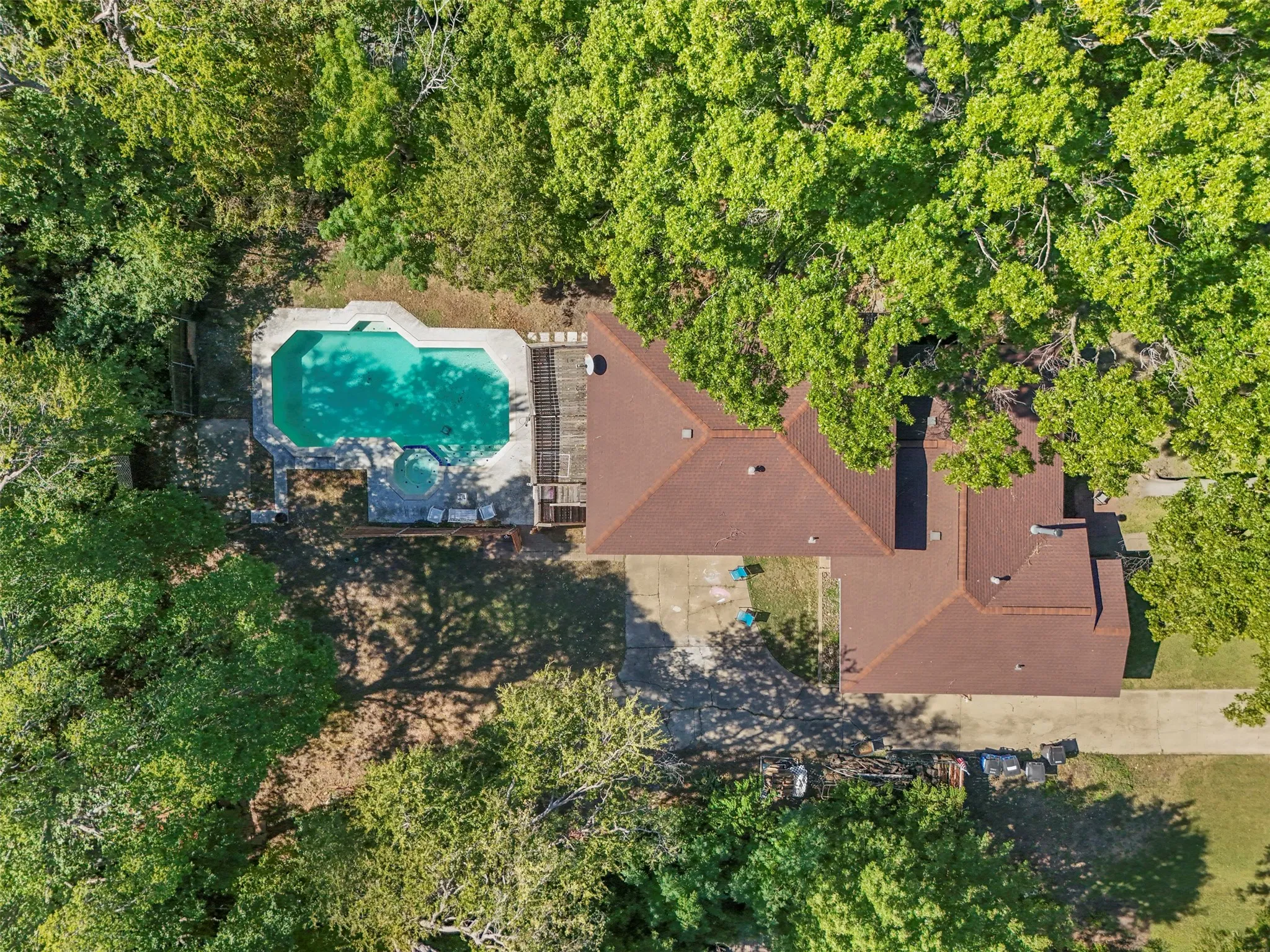 Single Family Residence For Sale in Collin County , 206 Watson Drive, Allen, Texas 75002, 5 Bedroom, 3 Bathroom, 2 Garage spaces, 2,649 Sqft, built in 1962, mls#21419729, Real Estate Agent in Allen, Homes For Sale in Collin county, Homes For Sale in Allen, Realtor in Allen Texas, Real Estate Brokerage Independent Realty Texas, Luminita Cordes Realtor