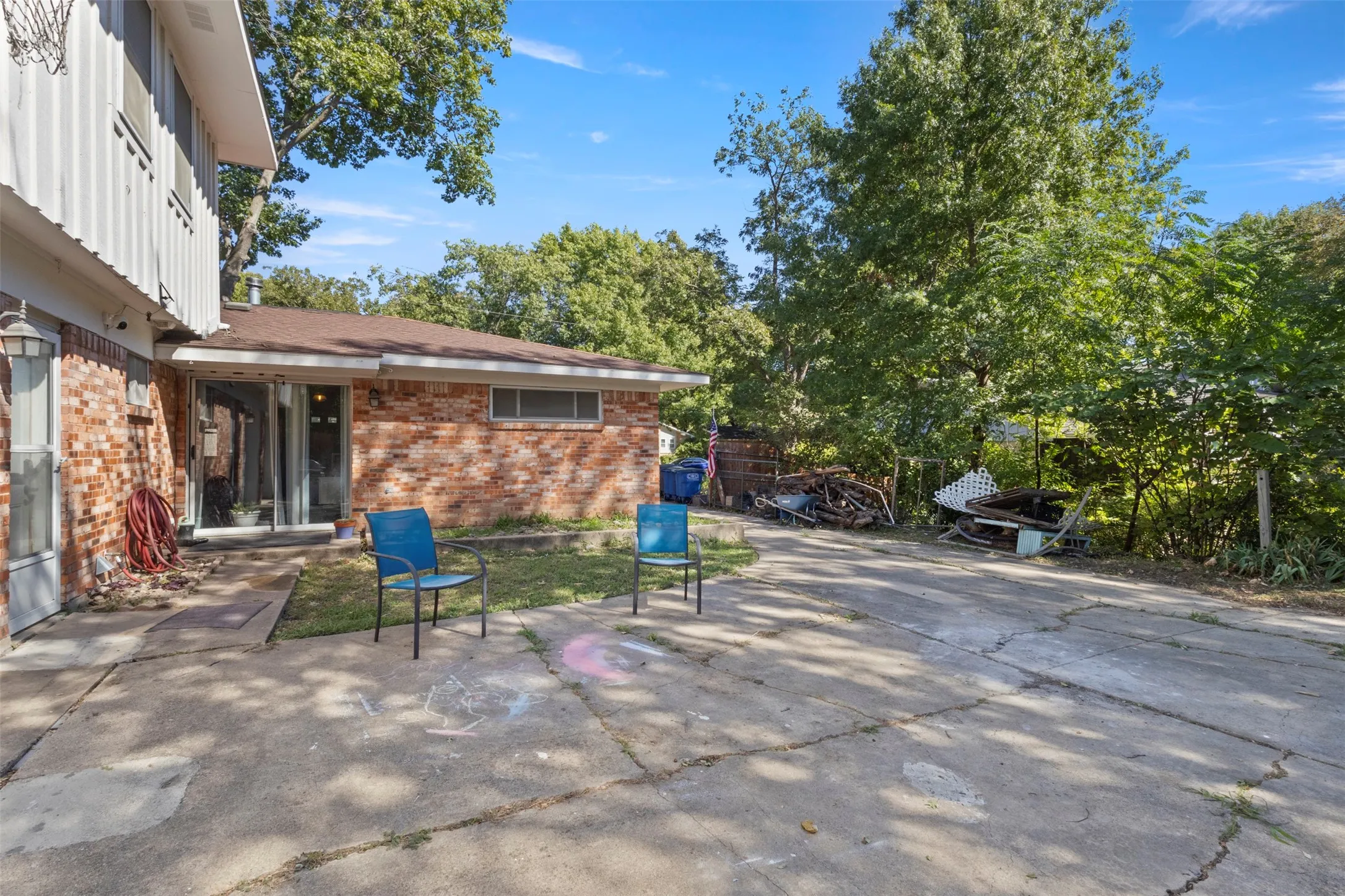 Single Family Residence For Sale in Collin County , 206 Watson Drive, Allen, Texas 75002, 5 Bedroom, 3 Bathroom, 2 Garage spaces, 2,649 Sqft, built in 1962, mls#21419729, Real Estate Agent in Allen, Homes For Sale in Collin county, Homes For Sale in Allen, Realtor in Allen Texas, Real Estate Brokerage Independent Realty Texas, Luminita Cordes Realtor
