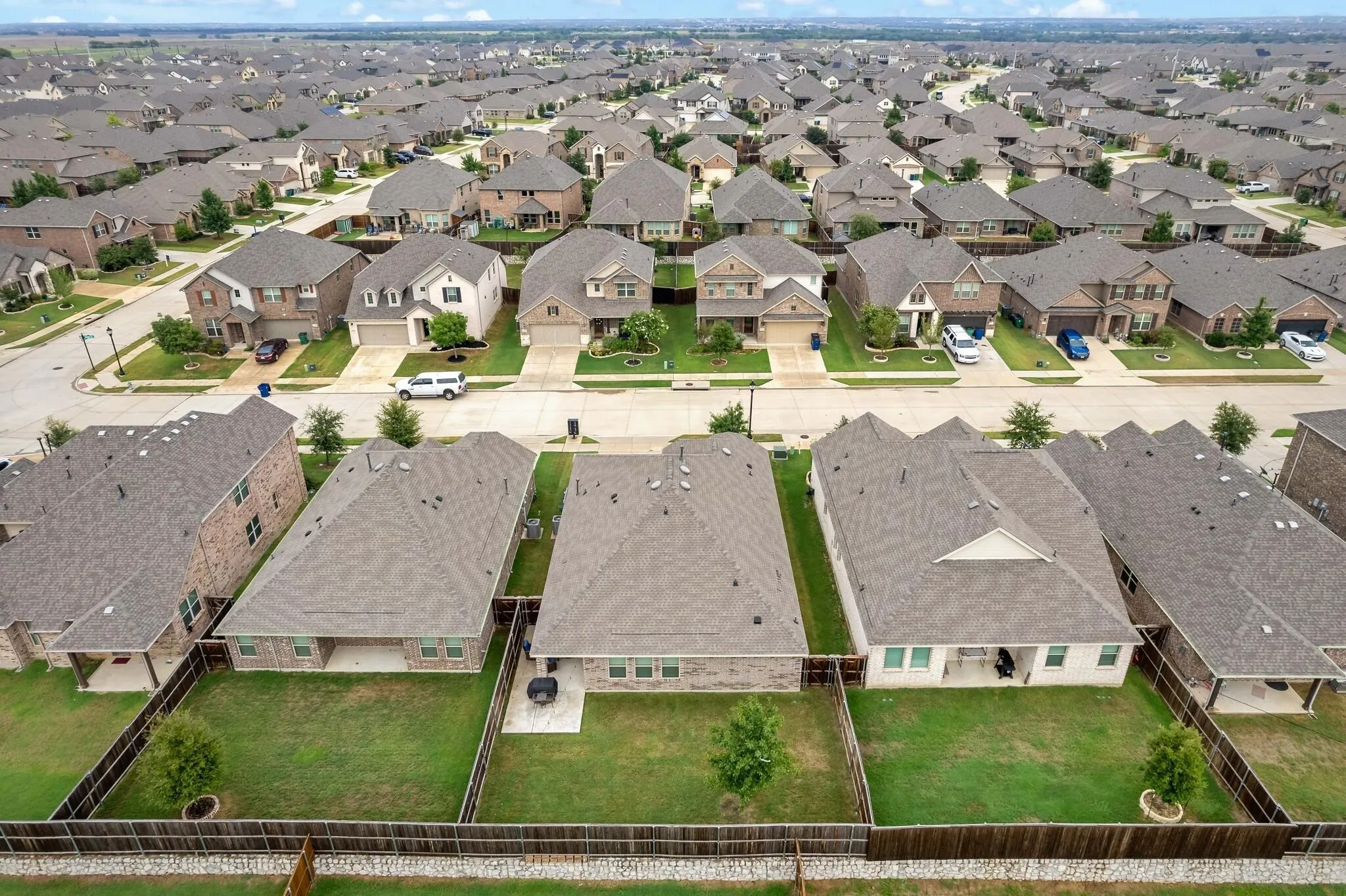 Single Family Residence For Rent in Denton County , 4533 Conrad Avenue, Celina, Texas 76227, 4 Bedroom, 2 Bathroom, 2 Garage spaces, 2,018 Sqft, built in 2019, mls#21418818, Real Estate Agent in Celina, Homes For Rent in Denton county, Homes For Rent in Celina, Realtor in Celina Texas, Real Estate Brokerage Independent Realty Texas, Luminita Cordes Realtor