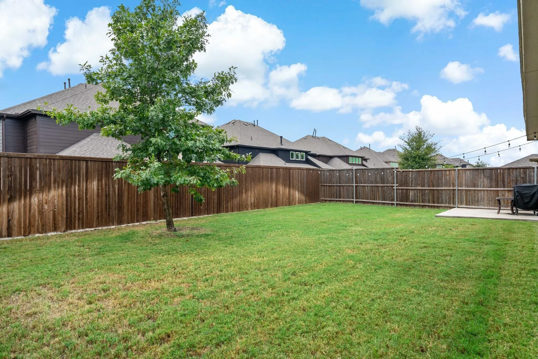 Single Family Residence For Rent in Denton County , 4533 Conrad Avenue, Celina, Texas 76227, 4 Bedroom, 2 Bathroom, 2 Garage spaces, 2,018 Sqft, built in 2019, mls#21418818, Real Estate Agent in Celina, Homes For Rent in Denton county, Homes For Rent in Celina, Realtor in Celina Texas, Real Estate Brokerage Independent Realty Texas, Luminita Cordes Realtor