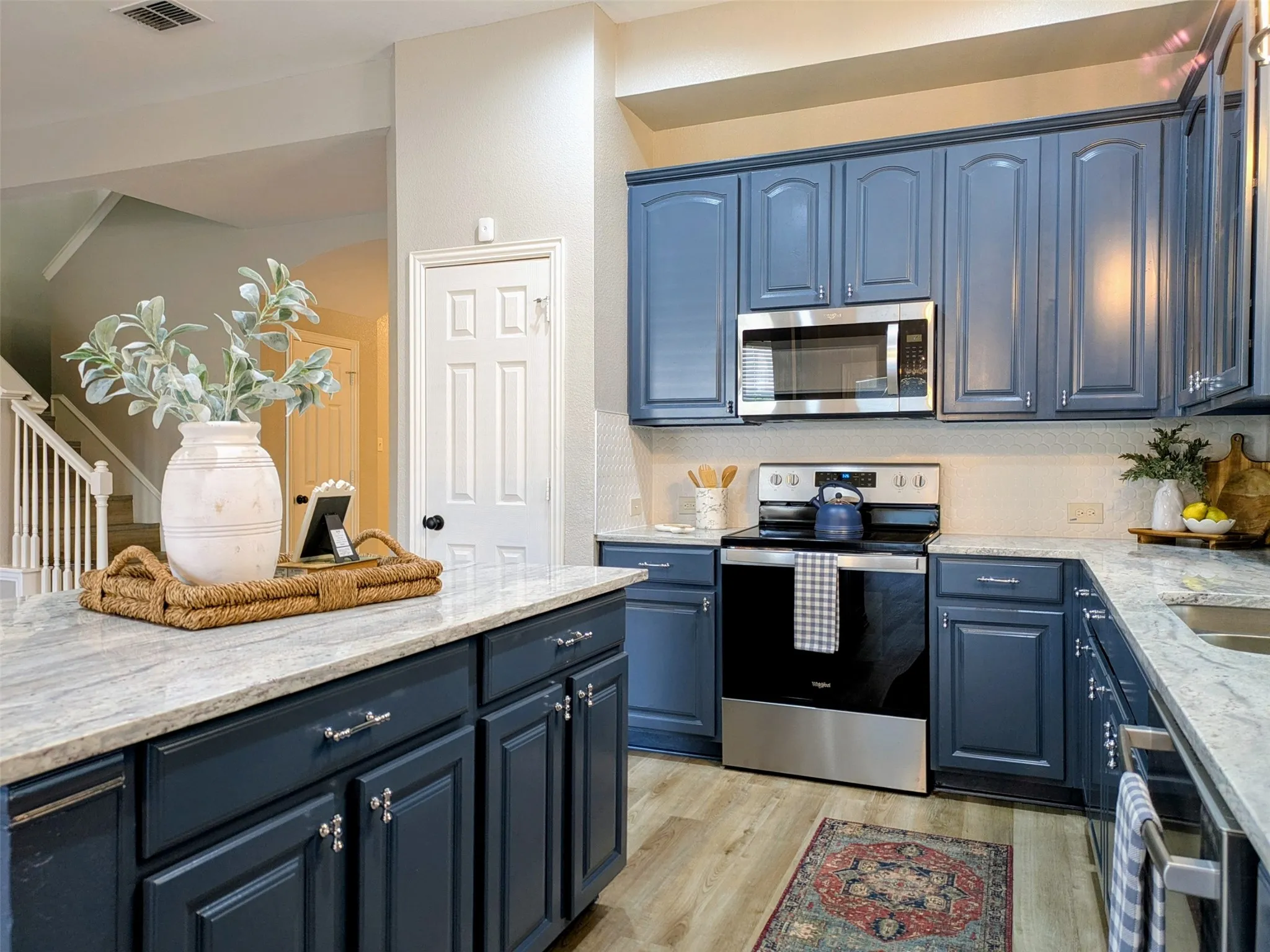 Kitchen to stairs
