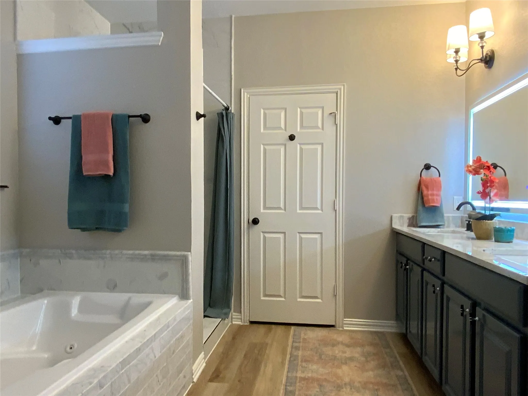 Primary Bath with jetted tub!