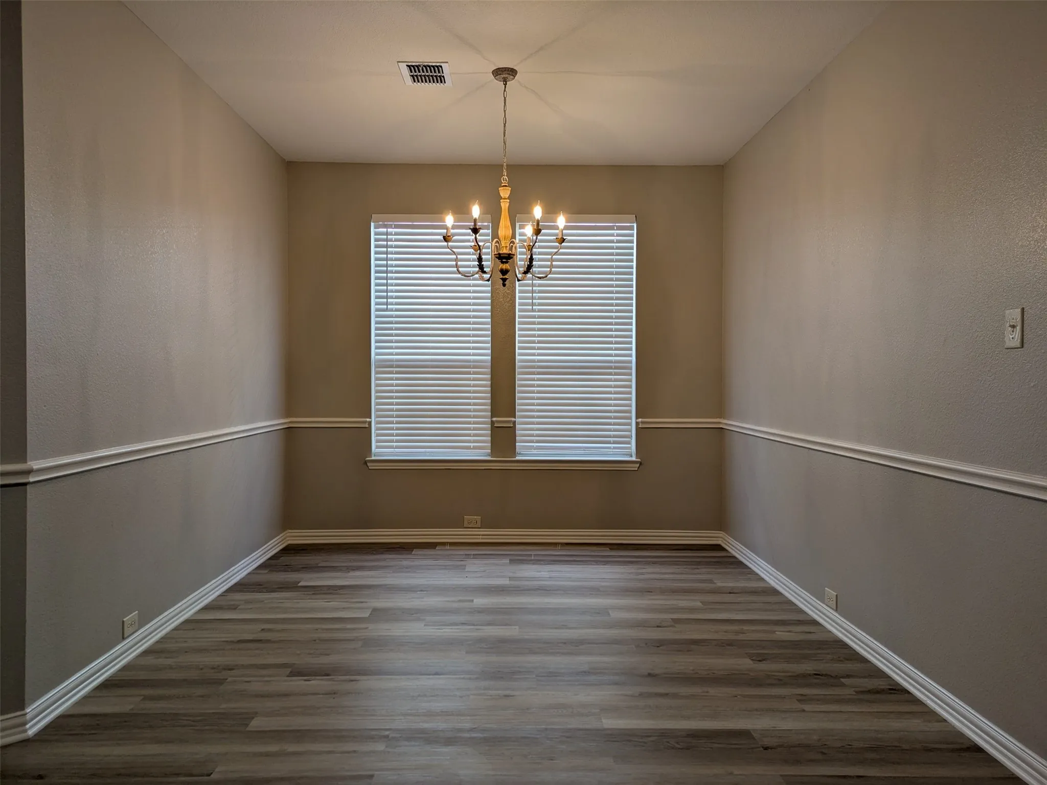 Formal Dining