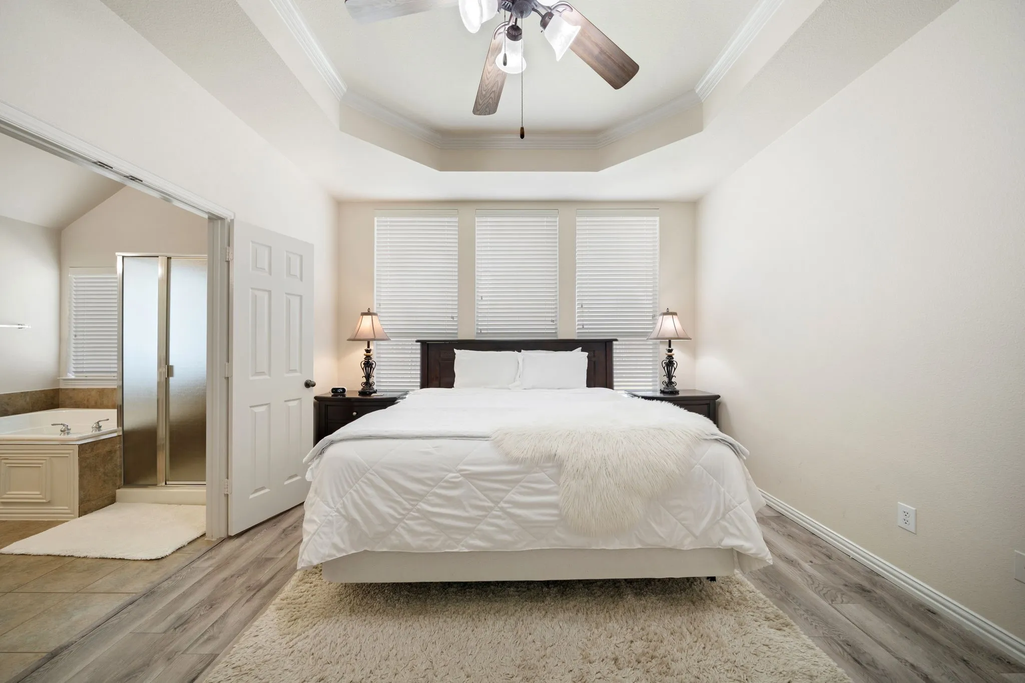 Single Family Residence For Rent in Denton County , 2653 Whispering Trl Unit 8, Little Elm, Texas 75068, 4 Bedroom, 3 Bathroom, 2 Garage spaces, 2,293 Sqft, built in 2004, mls#21416660, Real Estate Agent in Little Elm, Homes For Rent in Denton county, Homes For Rent in Little Elm, Realtor in Little Elm Texas, Real Estate Brokerage Independent Realty Texas, Luminita Cordes Realtor