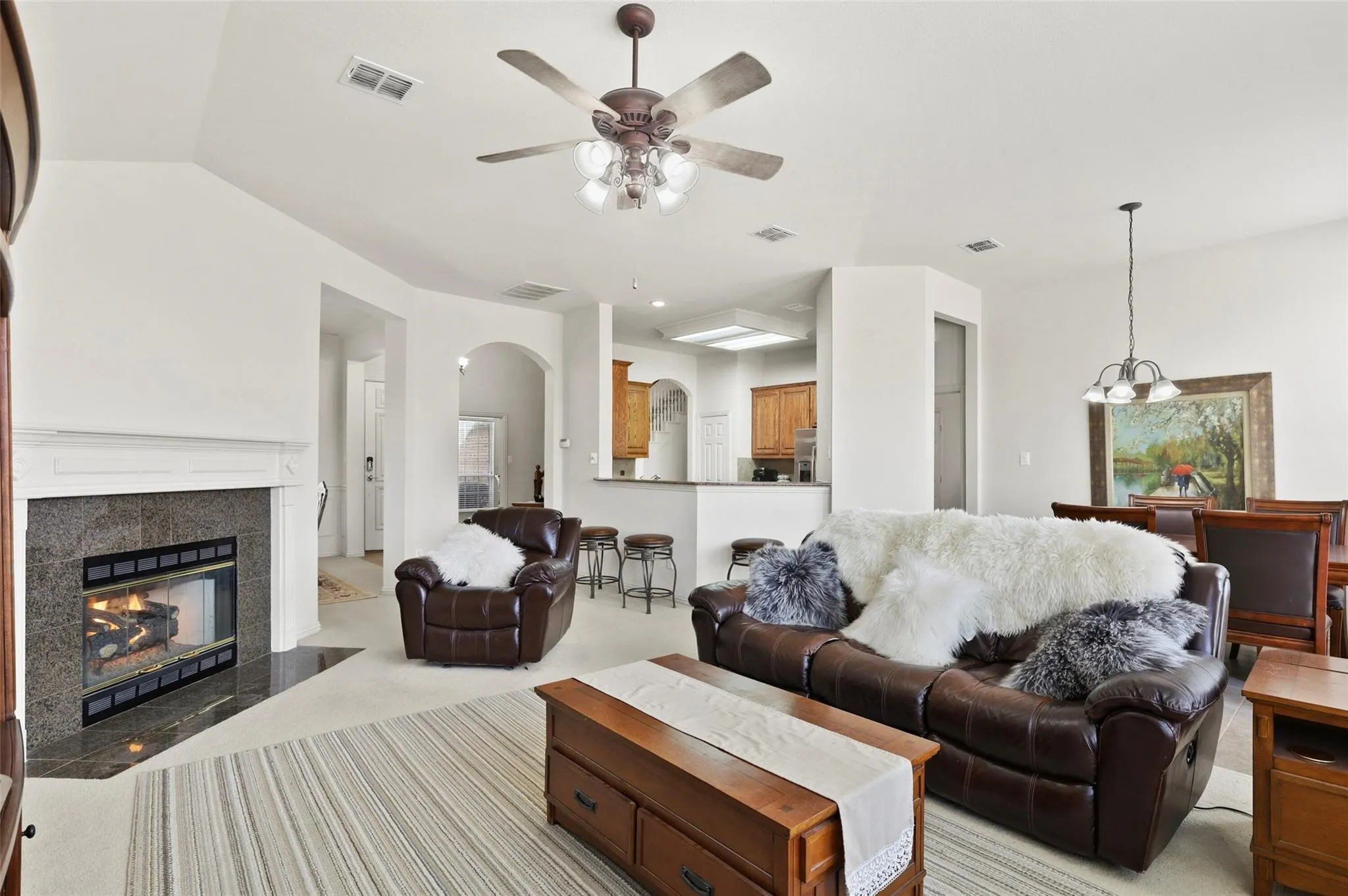 Single Family Residence For Rent