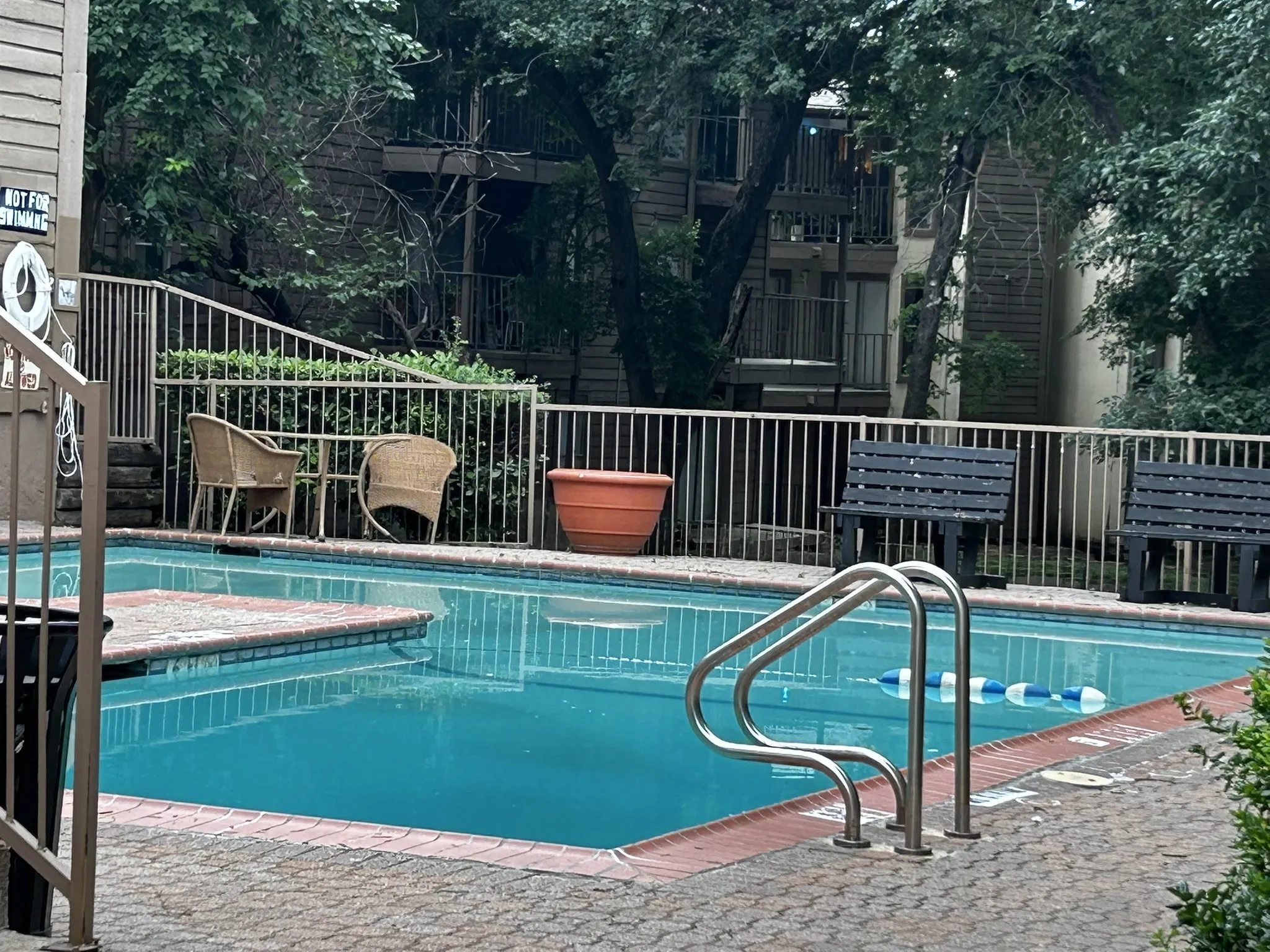 Condominium For Sale in Dallas County , 6050 Melody Lane 207, Dallas, Texas 75231, 1 Bedroom, 1 Bathroom, Garage spaces, 445 Sqft, built in 1979, mls#21419998, Real Estate Agent in Dallas, Homes For Sale in Dallas county, Homes For Sale in Dallas, Realtor in Dallas Texas, Real Estate Brokerage Independent Realty Texas, Luminita Cordes Realtor