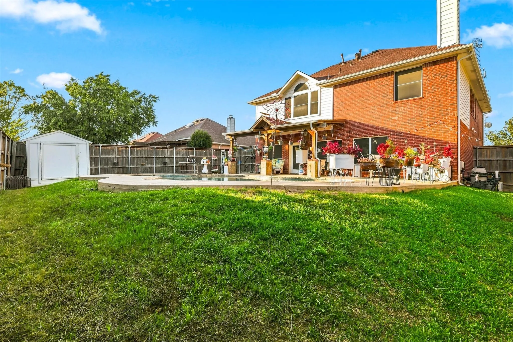 Single Family Residence For Sale in Denton County , 1706 Sunflower Drive, Corinth, Texas 76210, 4 Bedroom, 3 Bathroom, 2 Garage spaces, 2,659 Sqft, built in 2000, mls#21420032, Real Estate Agent in Corinth, Homes For Sale in Denton county, Homes For Sale in Corinth, Realtor in Corinth Texas, Real Estate Brokerage Independent Realty Texas, Luminita Cordes Realtor