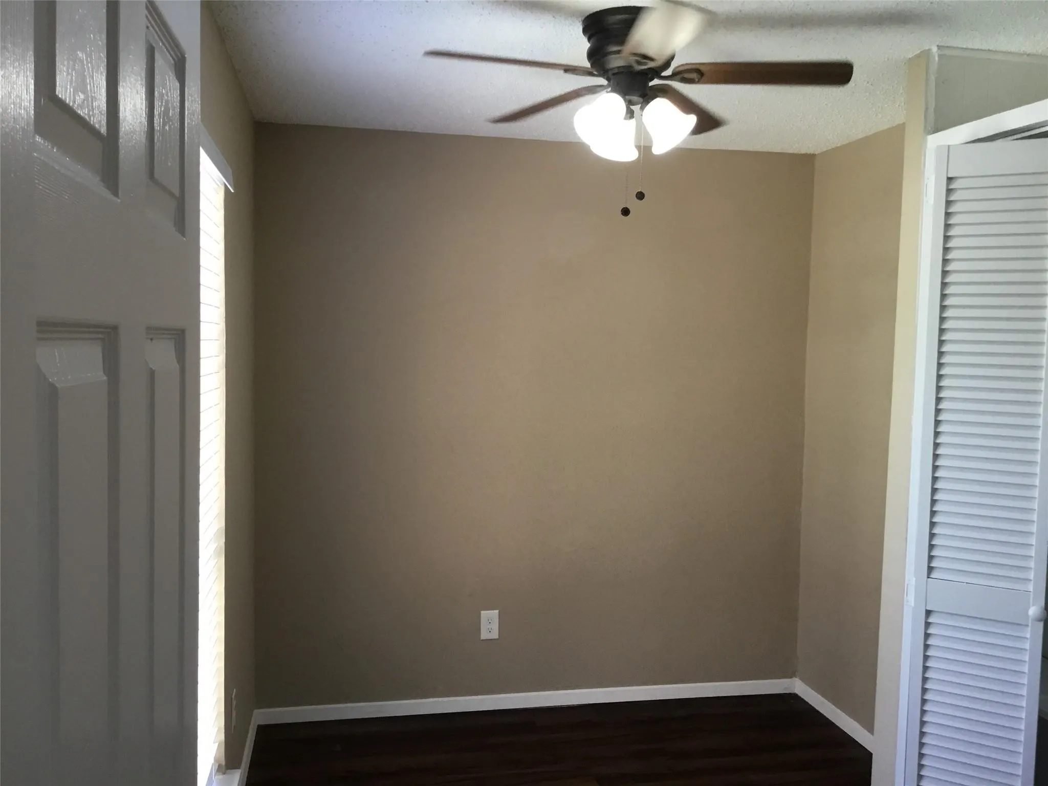 Condominium For Rent in Dallas County , 8110 Skillman Street 1051, Dallas, Texas 75231, 2 Bedroom, 1 Bathroom, Garage spaces, 723 Sqft, built in 1980, mls#21419417, Real Estate Agent in Dallas, Homes For Rent in Dallas county, Homes For Rent in Dallas, Realtor in Dallas Texas, Real Estate Brokerage Independent Realty Texas, Luminita Cordes Realtor