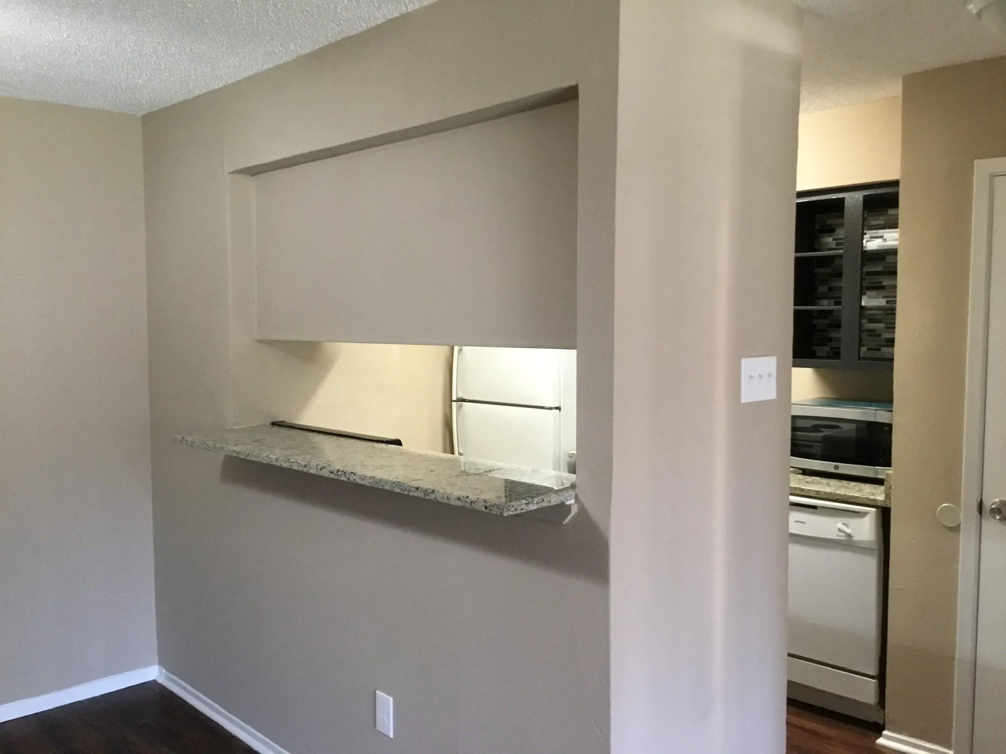 Condominium For Rent in Dallas County , 8110 Skillman Street 1051, Dallas, Texas 75231, 2 Bedroom, 1 Bathroom, Garage spaces, 723 Sqft, built in 1980, mls#21419417, Real Estate Agent in Dallas, Homes For Rent in Dallas county, Homes For Rent in Dallas, Realtor in Dallas Texas, Real Estate Brokerage Independent Realty Texas, Luminita Cordes Realtor