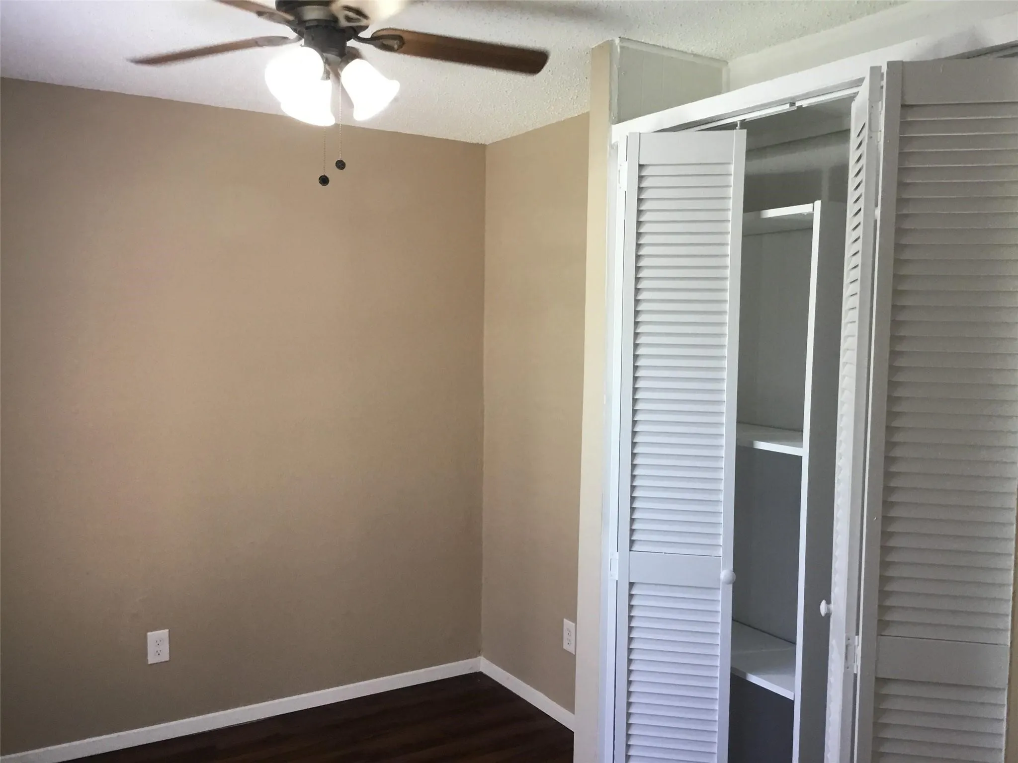 Condominium For Rent in Dallas County , 8110 Skillman Street 1051, Dallas, Texas 75231, 2 Bedroom, 1 Bathroom, Garage spaces, 723 Sqft, built in 1980, mls#21419417, Real Estate Agent in Dallas, Homes For Rent in Dallas county, Homes For Rent in Dallas, Realtor in Dallas Texas, Real Estate Brokerage Independent Realty Texas, Luminita Cordes Realtor