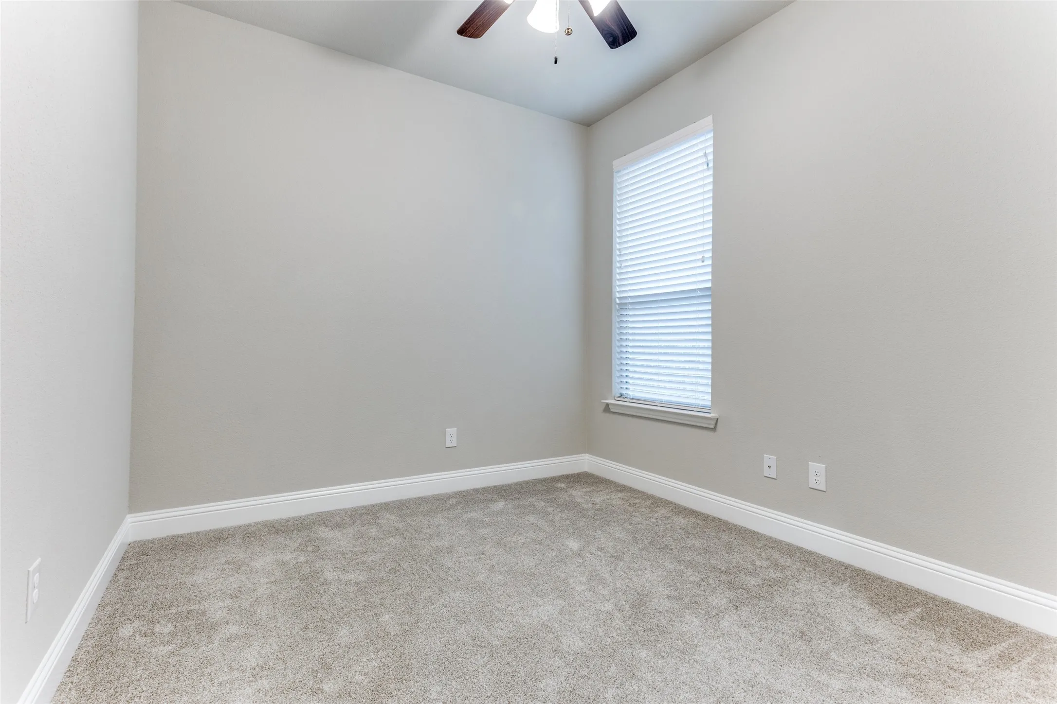 Single Family Residence For Rent in Collin County , 506 Weston Street, Wylie, Texas 75098, 3 Bedroom, 2 Bathroom, 2 Garage spaces, 1,621 Sqft, built in 2021, mls#21420086, Real Estate Agent in Wylie, Homes For Rent in Collin county, Homes For Rent in Wylie, Realtor in Wylie Texas, Real Estate Brokerage Independent Realty Texas, Luminita Cordes Realtor