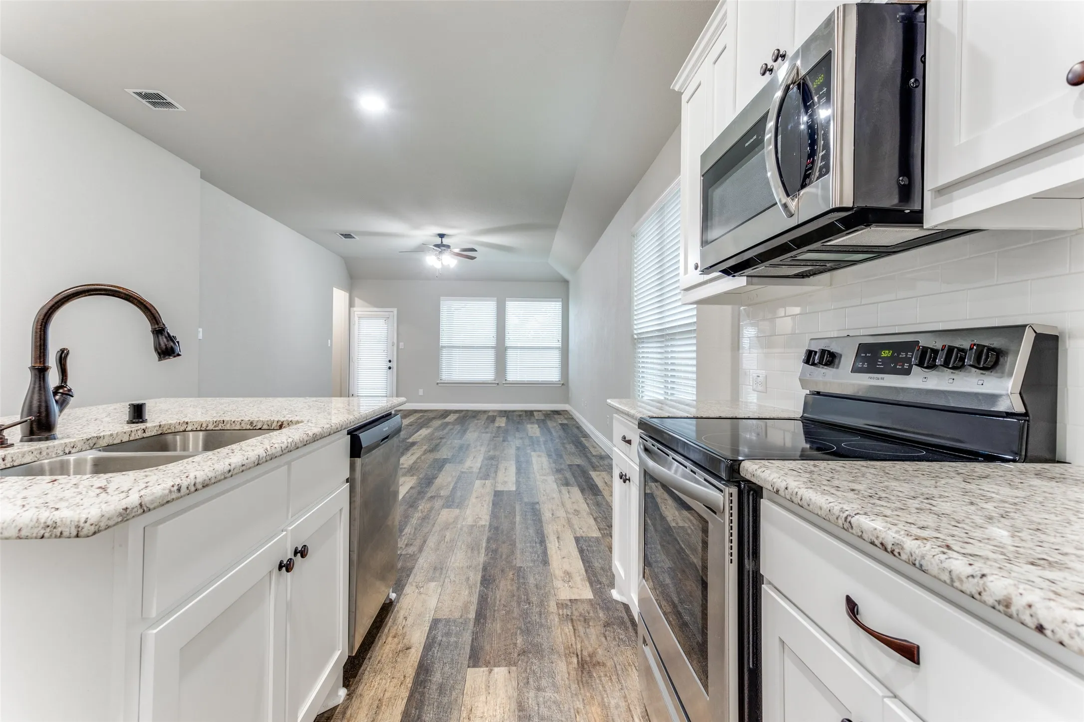 Single Family Residence For Rent in Collin County , 506 Weston Street, Wylie, Texas 75098, 3 Bedroom, 2 Bathroom, 2 Garage spaces, 1,621 Sqft, built in 2021, mls#21420086, Real Estate Agent in Wylie, Homes For Rent in Collin county, Homes For Rent in Wylie, Realtor in Wylie Texas, Real Estate Brokerage Independent Realty Texas, Luminita Cordes Realtor