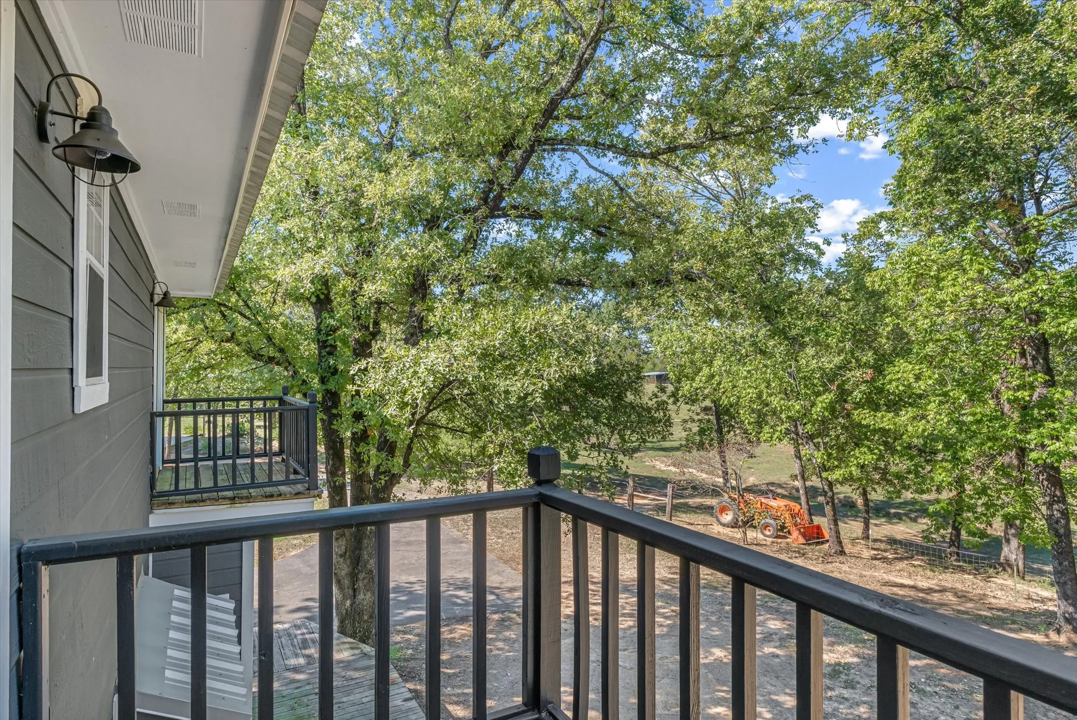 Farm For Sale in Van Zandt County , 1701 Vz County Road 3211, Wills Point, Texas 75169, 3 Bedroom, 3 Bathroom, Garage spaces, 1,855 Sqft, built in 1998, mls#21420074, Real Estate Agent in Wills Point, Homes For Sale in Van Zandt county, Homes For Sale in Wills Point, Realtor in Wills Point Texas, Real Estate Brokerage Independent Realty Texas, Luminita Cordes Realtor