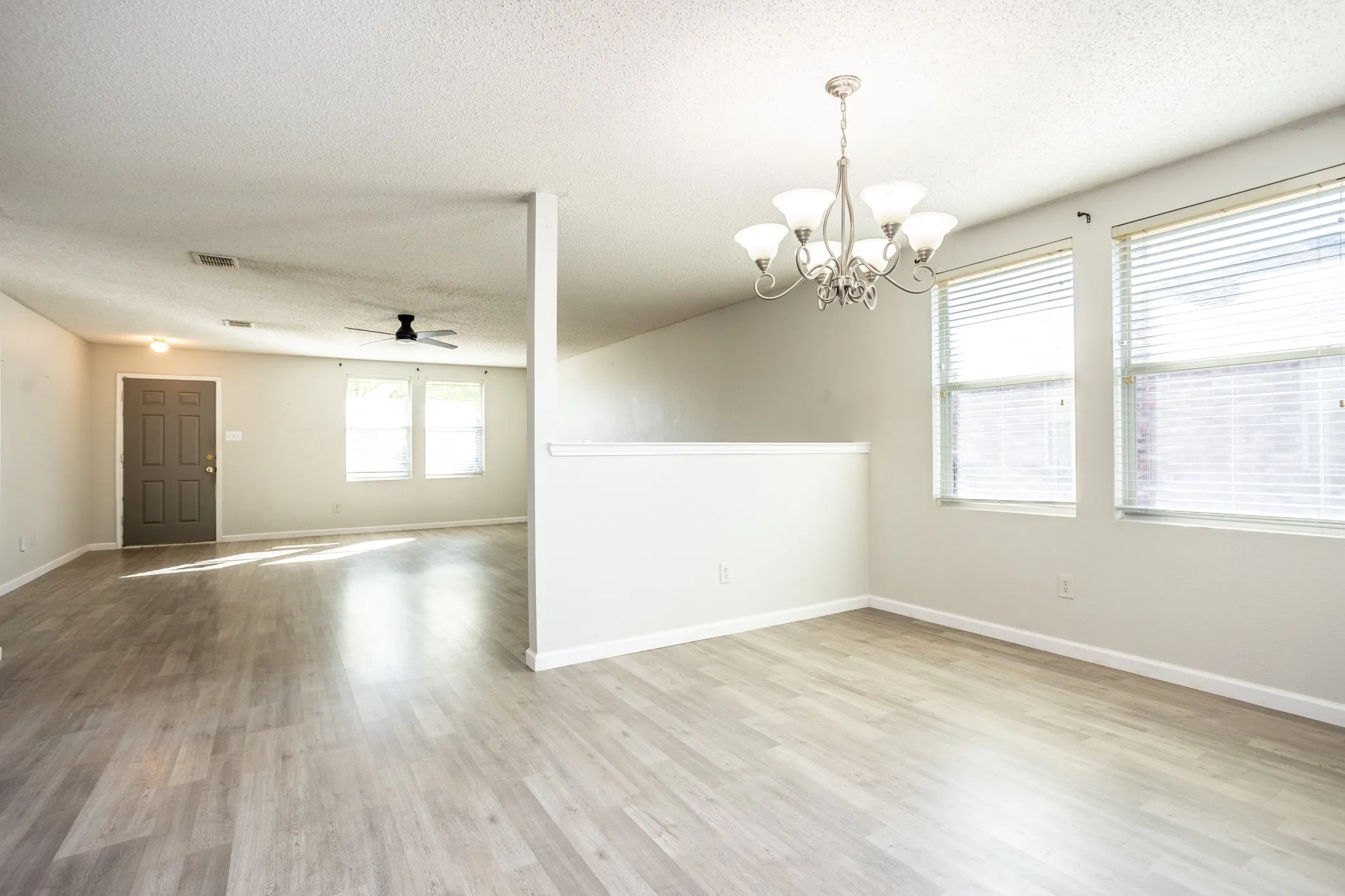 Single Family Residence For Sale in Denton County , 2628 Rockport Lane, Little Elm, Texas 75068, 3 Bedroom, 2 Bathroom, 2 Garage spaces, 1,868 Sqft, built in 2003, mls#21419522, Real Estate Agent in Little Elm, Homes For Sale in Denton county, Homes For Sale in Little Elm, Realtor in Little Elm Texas, Real Estate Brokerage Independent Realty Texas, Luminita Cordes Realtor