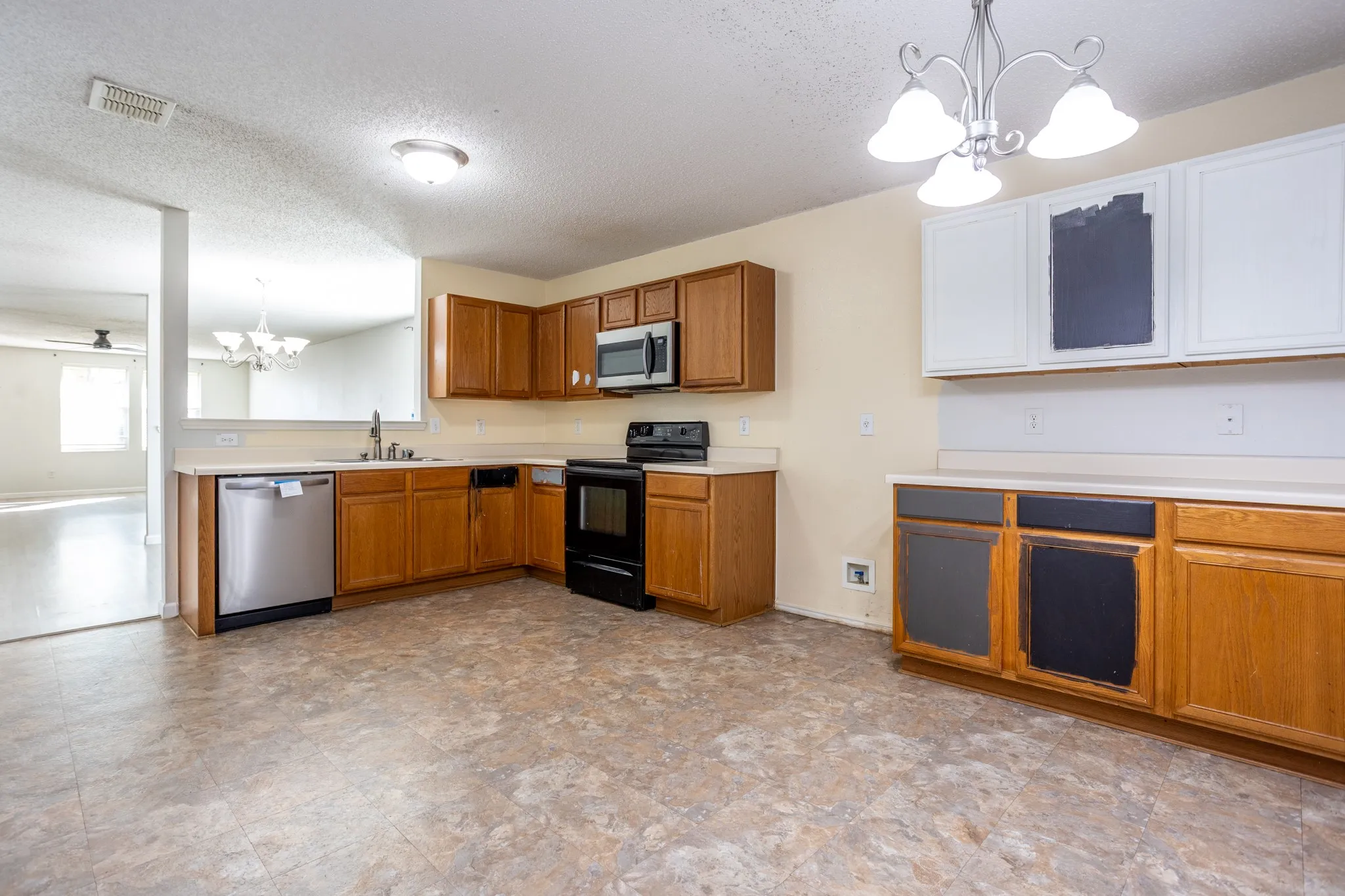 Single Family Residence For Sale in Denton County , 2628 Rockport Lane, Little Elm, Texas 75068, 3 Bedroom, 2 Bathroom, 2 Garage spaces, 1,868 Sqft, built in 2003, mls#21419522, Real Estate Agent in Little Elm, Homes For Sale in Denton county, Homes For Sale in Little Elm, Realtor in Little Elm Texas, Real Estate Brokerage Independent Realty Texas, Luminita Cordes Realtor