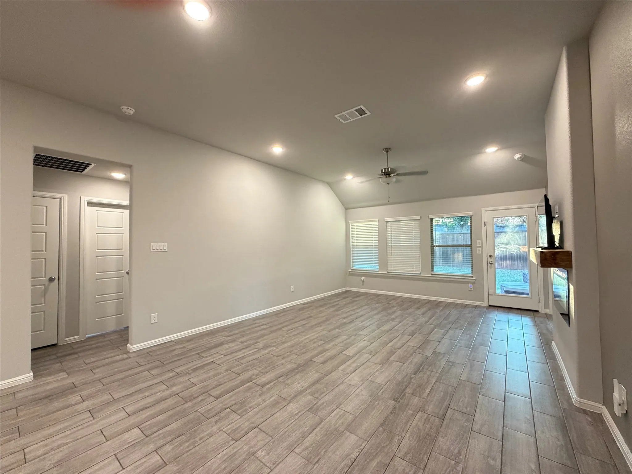 Single Family Residence For Sale in Denton County , 3604 Safai Street, Denton, Texas 76210, 3 Bedroom, 2 Bathroom, 2 Garage spaces, 1,793 Sqft, built in 2024, mls#21420113, Real Estate Agent in Denton, Homes For Sale in Denton county, Homes For Sale in Denton, Realtor in Denton Texas, Real Estate Brokerage Independent Realty Texas, Luminita Cordes Realtor