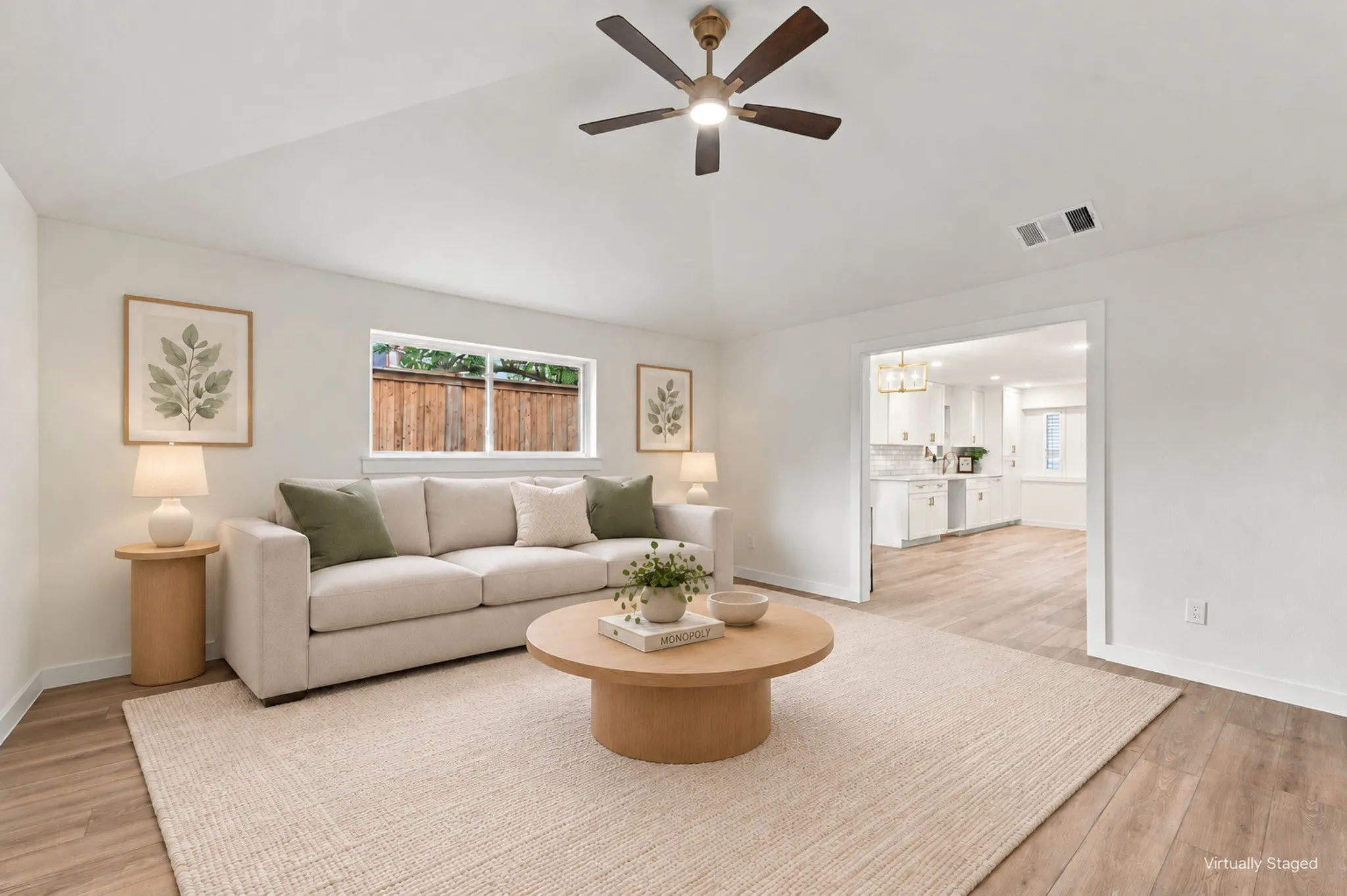 Single Family Residence For Sale in Dallas County , 10255 Chimney Hill Lane, Dallas, Texas 75243, 4 Bedroom, 3 Bathroom, 2 Garage spaces, 2,546 Sqft, built in 1978, mls#21411350, Real Estate Agent in Dallas, Homes For Sale in Dallas county, Homes For Sale in Dallas, Realtor in Dallas Texas, Real Estate Brokerage Independent Realty Texas, Luminita Cordes Realtor