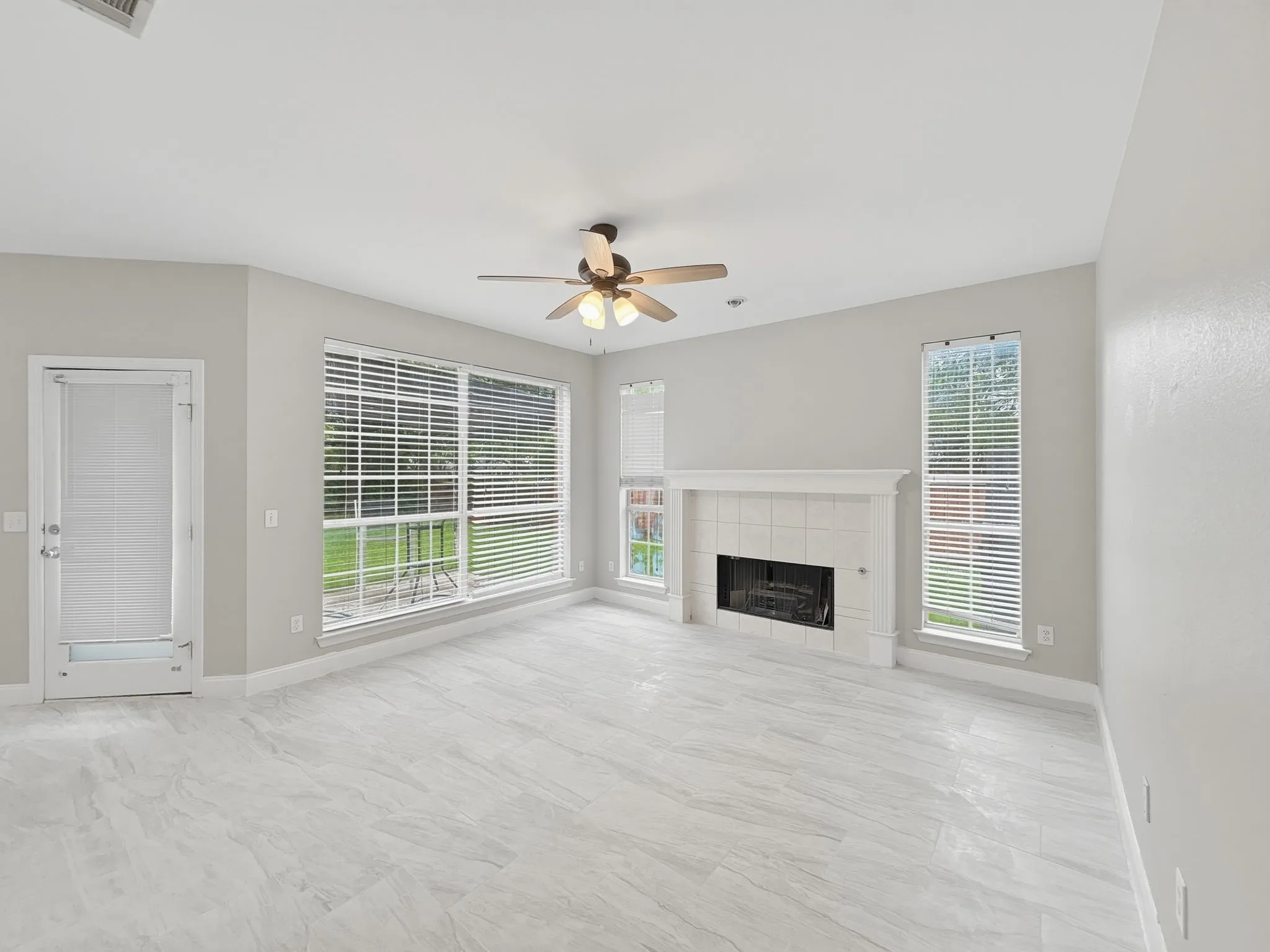 Single Family Residence For Rent in Collin County , 2132 Cliffside Drive, Plano, Texas 75023, 4 Bedroom, 3 Bathroom, 2 Garage spaces, 2,760 Sqft, built in 1993, mls#21420125, Real Estate Agent in Plano, Homes For Rent in Collin county, Homes For Rent in Plano, Realtor in Plano Texas, Real Estate Brokerage Independent Realty Texas, Luminita Cordes Realtor