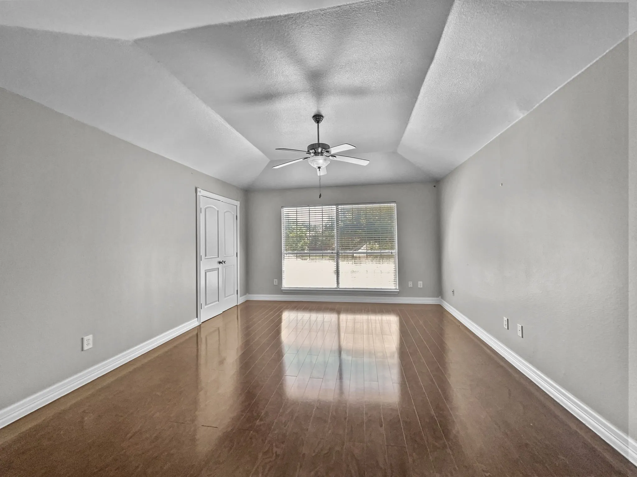 Single Family Residence For Rent in Collin County , 2132 Cliffside Drive, Plano, Texas 75023, 4 Bedroom, 3 Bathroom, 2 Garage spaces, 2,760 Sqft, built in 1993, mls#21420125, Real Estate Agent in Plano, Homes For Rent in Collin county, Homes For Rent in Plano, Realtor in Plano Texas, Real Estate Brokerage Independent Realty Texas, Luminita Cordes Realtor