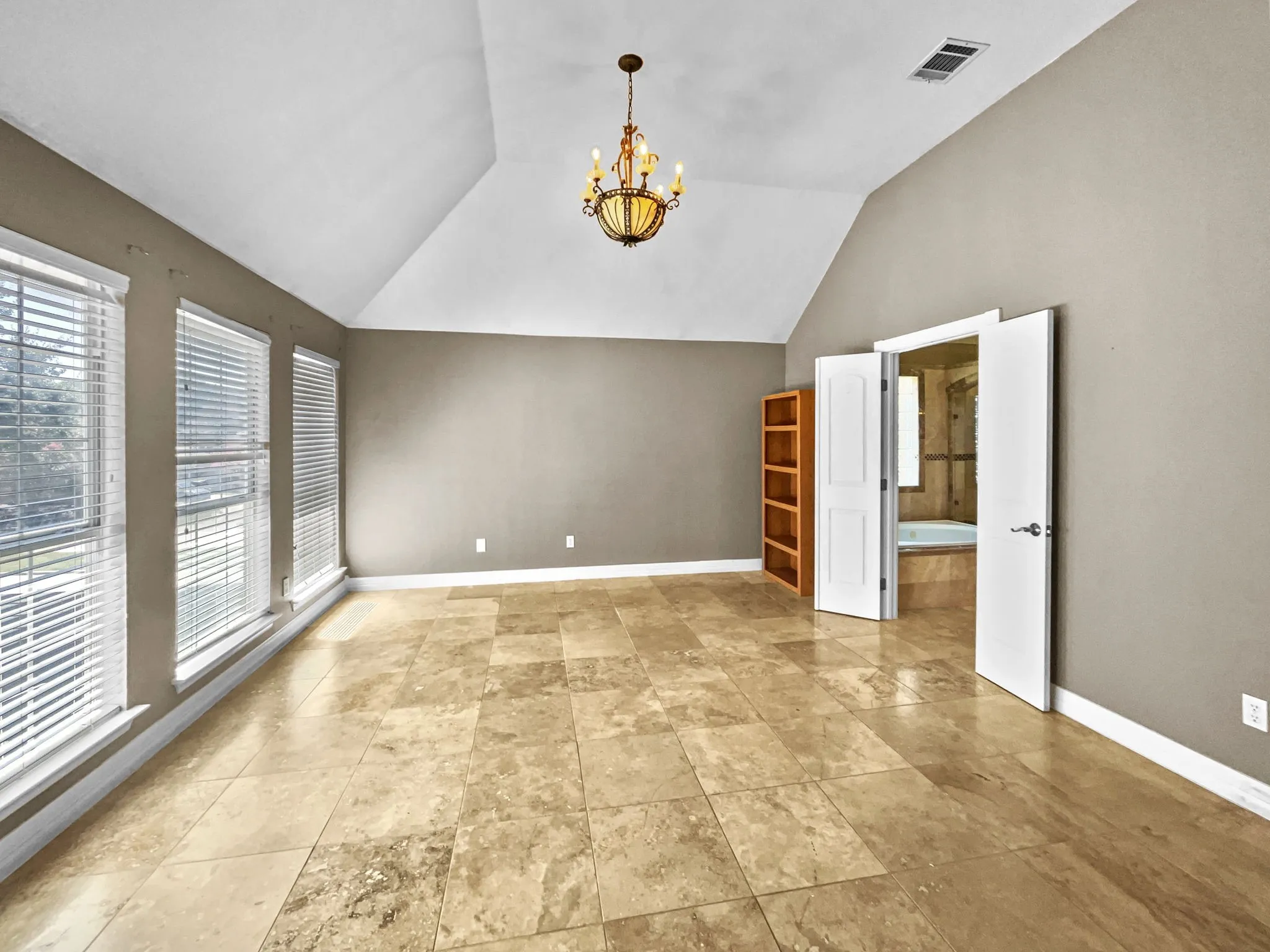 Single Family Residence For Rent in Collin County , 2132 Cliffside Drive, Plano, Texas 75023, 4 Bedroom, 3 Bathroom, 2 Garage spaces, 2,760 Sqft, built in 1993, mls#21420125, Real Estate Agent in Plano, Homes For Rent in Collin county, Homes For Rent in Plano, Realtor in Plano Texas, Real Estate Brokerage Independent Realty Texas, Luminita Cordes Realtor