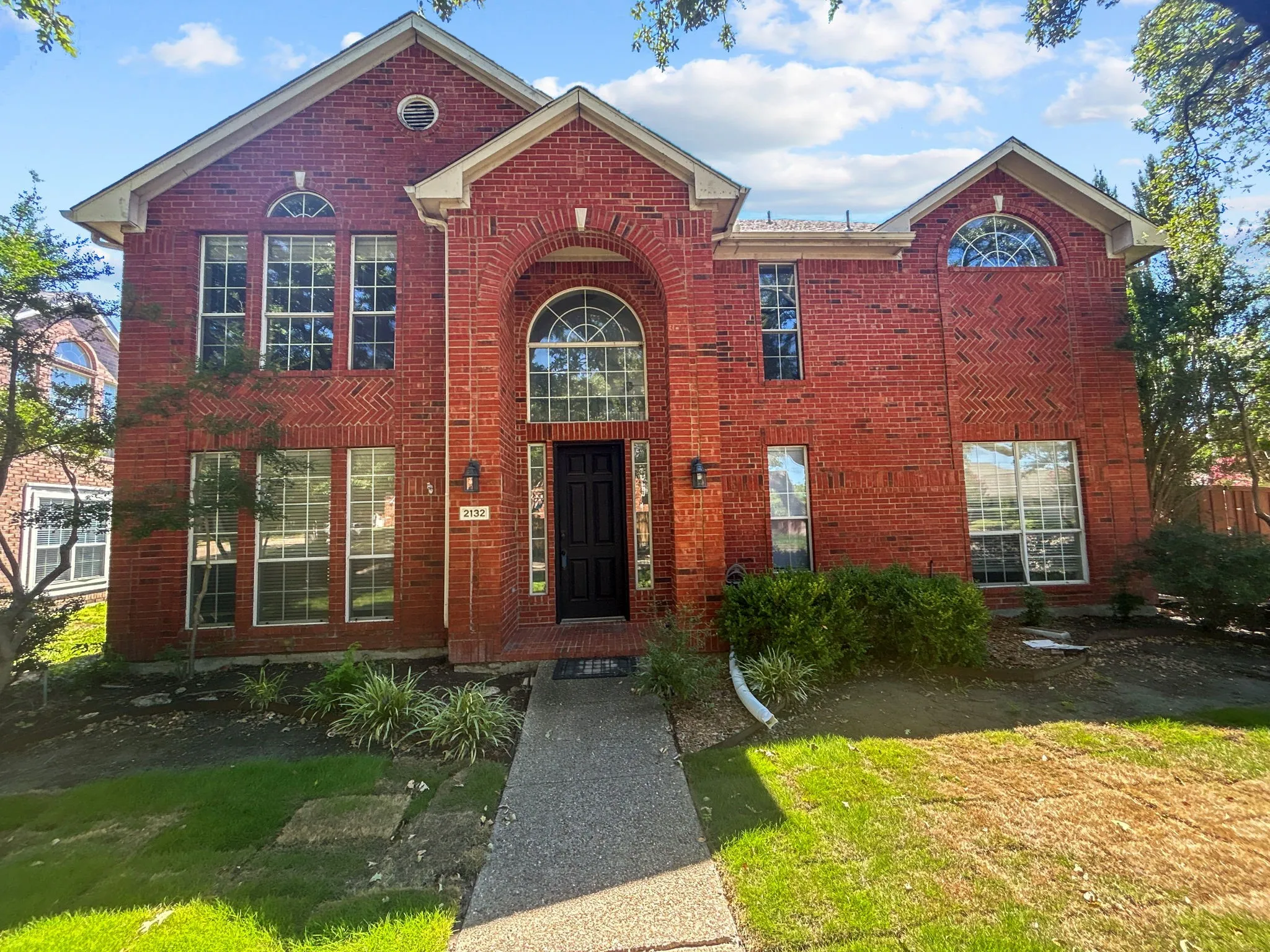 Single Family Residence For Rent in Collin County , 2132 Cliffside Drive, Plano, Texas 75023, 4 Bedroom, 3 Bathroom, 2 Garage spaces, 2,760 Sqft, built in 1993, mls#21420125, Real Estate Agent in Plano, Homes For Rent in Collin county, Homes For Rent in Plano, Realtor in Plano Texas, Real Estate Brokerage Independent Realty Texas, Luminita Cordes Realtor