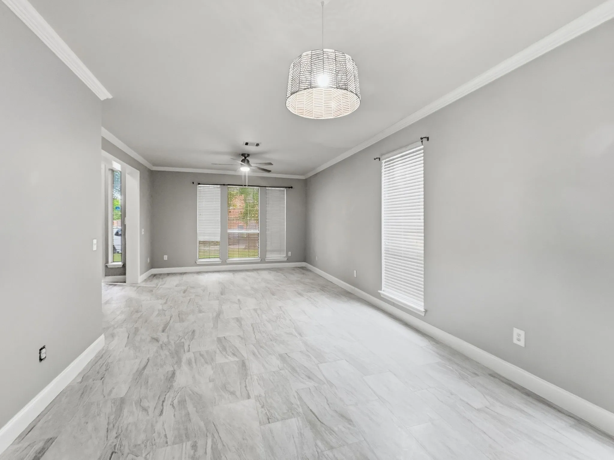 Single Family Residence For Rent in Collin County , 2132 Cliffside Drive, Plano, Texas 75023, 4 Bedroom, 3 Bathroom, 2 Garage spaces, 2,760 Sqft, built in 1993, mls#21420125, Real Estate Agent in Plano, Homes For Rent in Collin county, Homes For Rent in Plano, Realtor in Plano Texas, Real Estate Brokerage Independent Realty Texas, Luminita Cordes Realtor