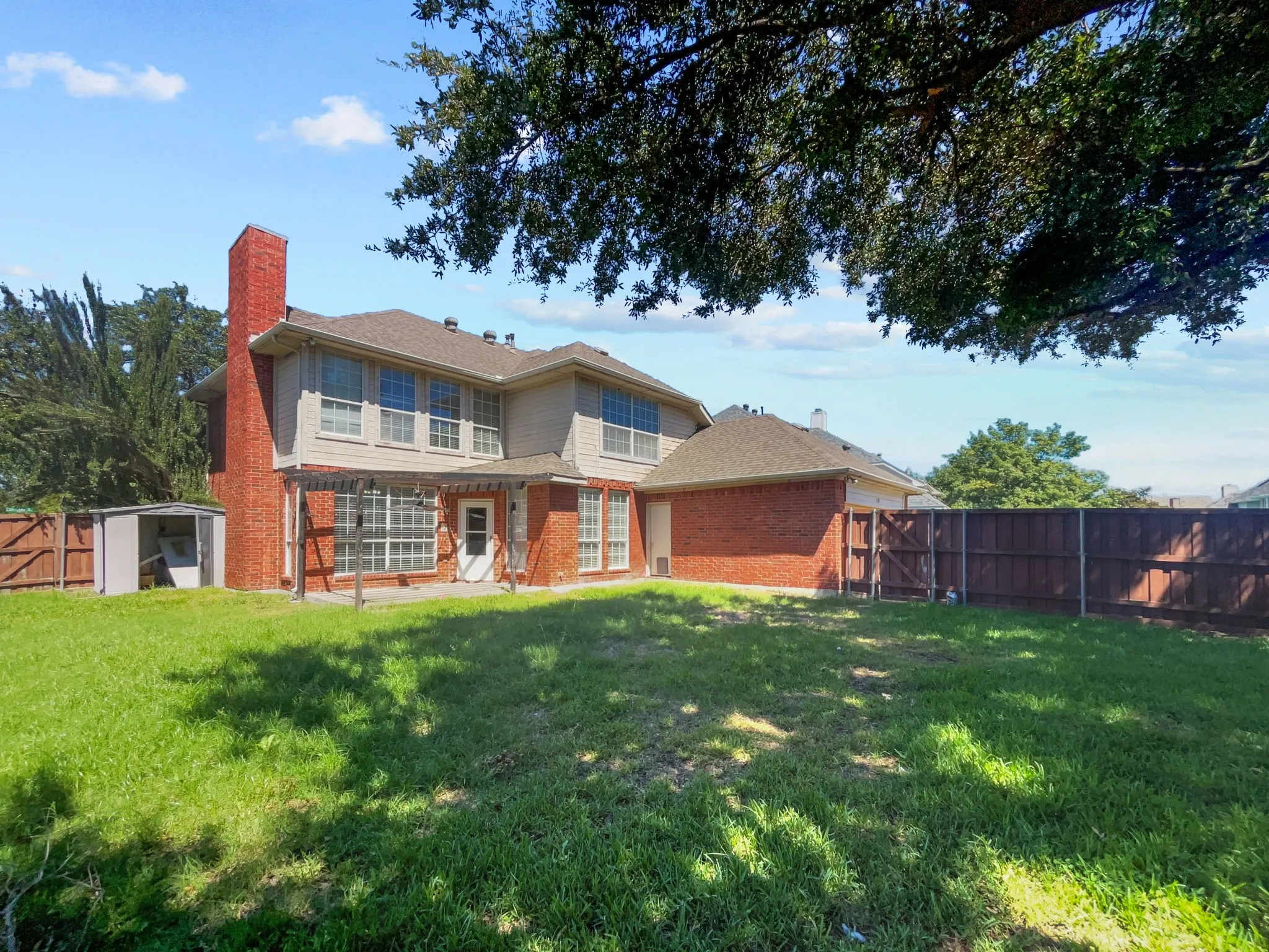Single Family Residence For Rent in Collin County , 2132 Cliffside Drive, Plano, Texas 75023, 4 Bedroom, 3 Bathroom, 2 Garage spaces, 2,760 Sqft, built in 1993, mls#21420125, Real Estate Agent in Plano, Homes For Rent in Collin county, Homes For Rent in Plano, Realtor in Plano Texas, Real Estate Brokerage Independent Realty Texas, Luminita Cordes Realtor