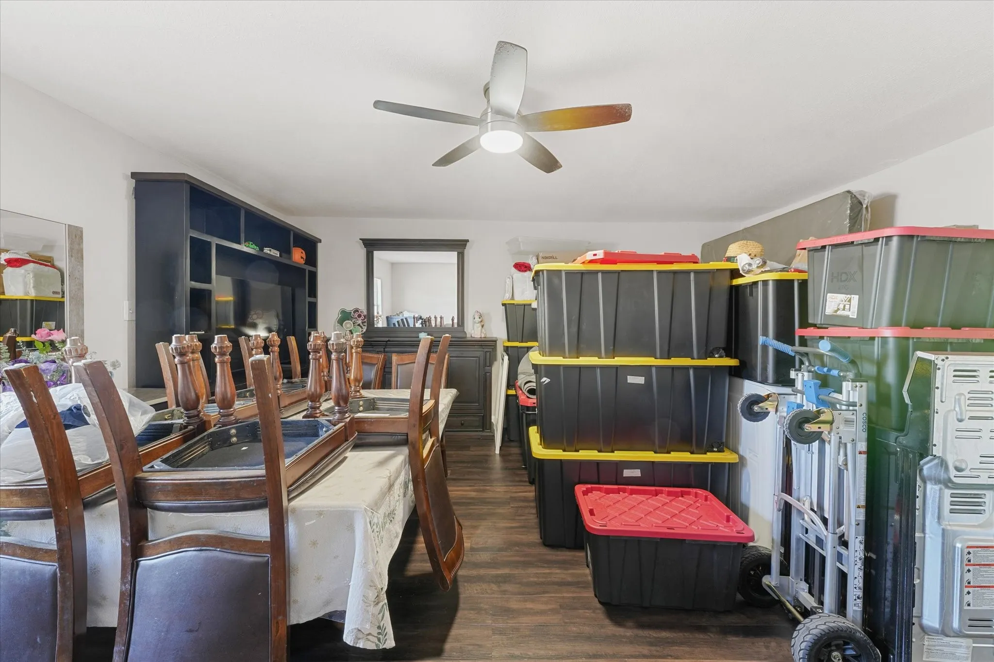 Single Family Residence For Sale in Tarrant County , 1405 Langston Street, Fort Worth, Texas 76105, 4 Bedroom, 3 Bathroom, Garage spaces, 1,456 Sqft, built in 1970, mls#21420128, Real Estate Agent in Fort Worth, Homes For Sale in Tarrant county, Homes For Sale in Fort Worth, Realtor in Fort Worth Texas, Real Estate Brokerage Independent Realty Texas, Luminita Cordes Realtor