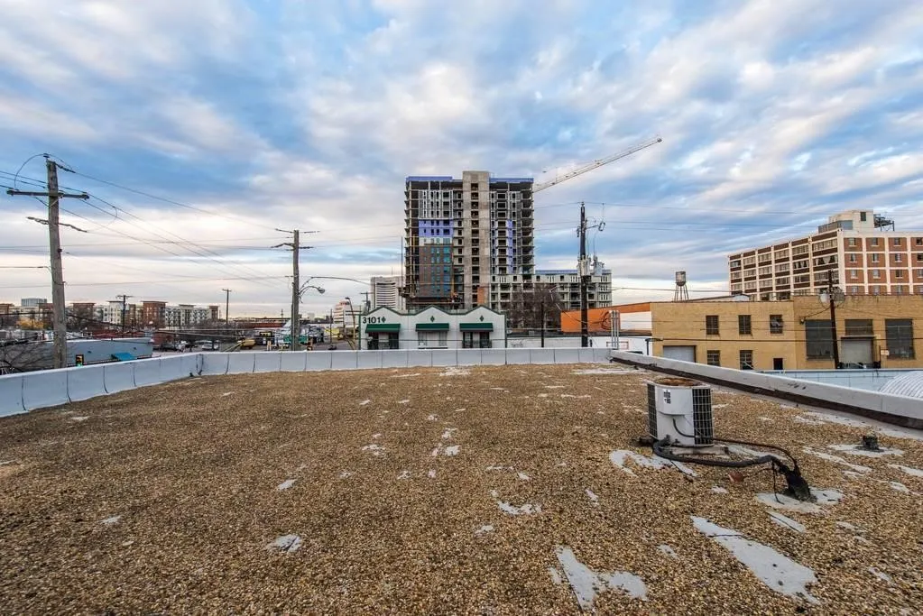 Townhouse For Rent in Dallas County , 3100 Commerce Street 160, Dallas, Texas 75226, 1 Bedroom, 1 Bathroom, Garage spaces, 1,000 Sqft, built in 1940, mls#21420137, Real Estate Agent in Dallas, Homes For Rent in Dallas county, Homes For Rent in Dallas, Realtor in Dallas Texas, Real Estate Brokerage Independent Realty Texas, Luminita Cordes Realtor