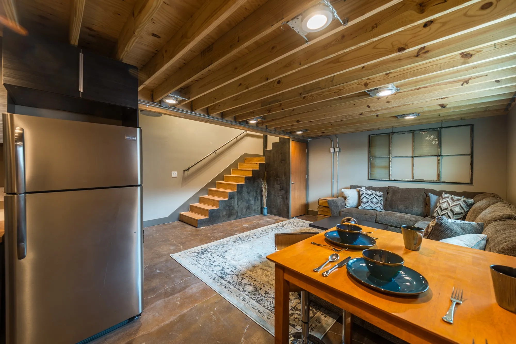 Townhouse For Rent in Dallas County , 3100 Commerce Street 160, Dallas, Texas 75226, 1 Bedroom, 1 Bathroom, Garage spaces, 1,000 Sqft, built in 1940, mls#21420137, Real Estate Agent in Dallas, Homes For Rent in Dallas county, Homes For Rent in Dallas, Realtor in Dallas Texas, Real Estate Brokerage Independent Realty Texas, Luminita Cordes Realtor