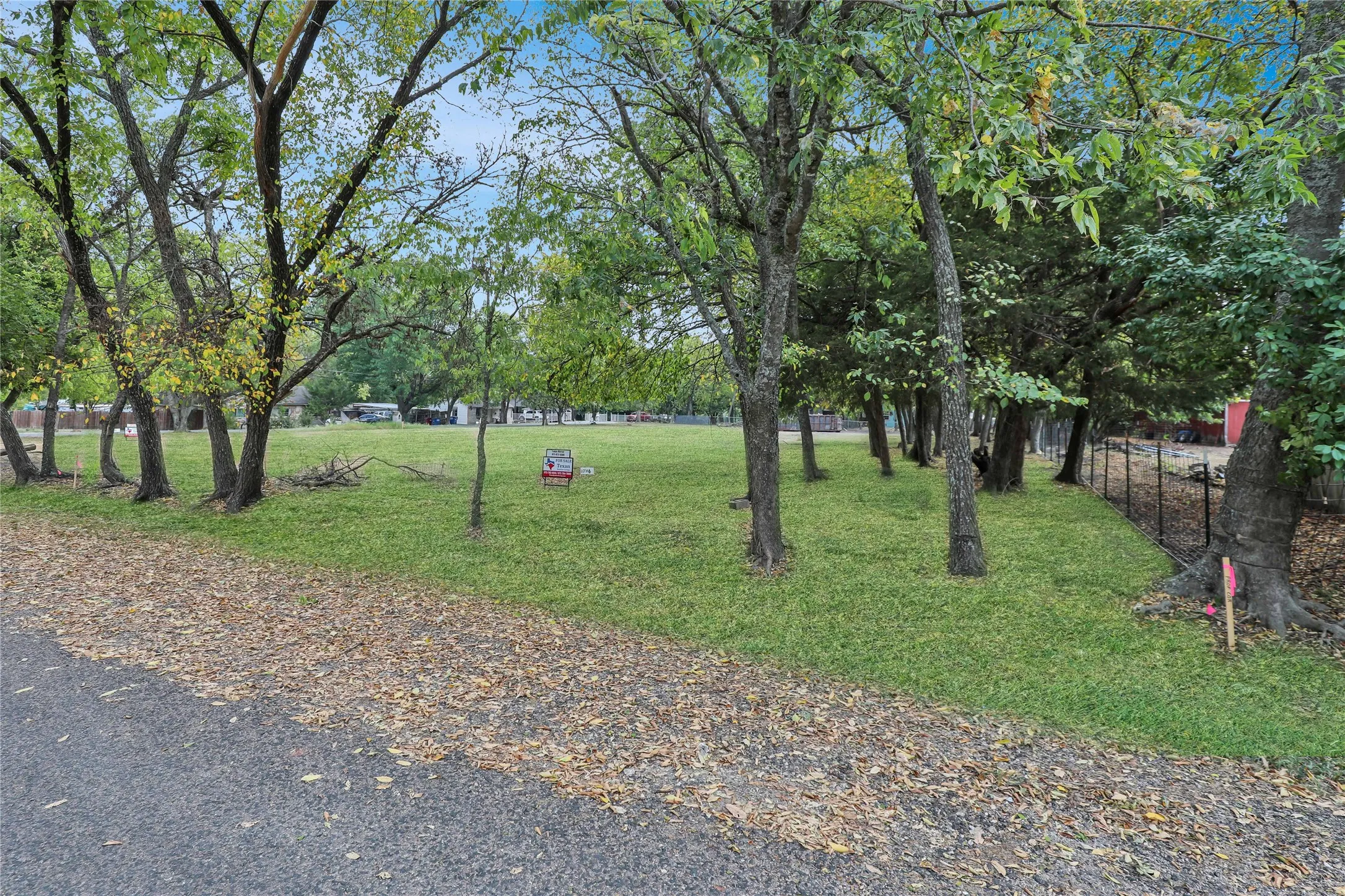 Unimproved Land For Sale in Collin County , 312 Davis St., Farmersville, Texas 75442, 0, 0, Garage spaces, 0 Sqft, built in 0, mls#21420143, Real Estate Agent in Farmersville, Homes For Sale in Collin county, Homes For Sale in Farmersville, Realtor in Farmersville Texas, Real Estate Brokerage Independent Realty Texas, Luminita Cordes Realtor