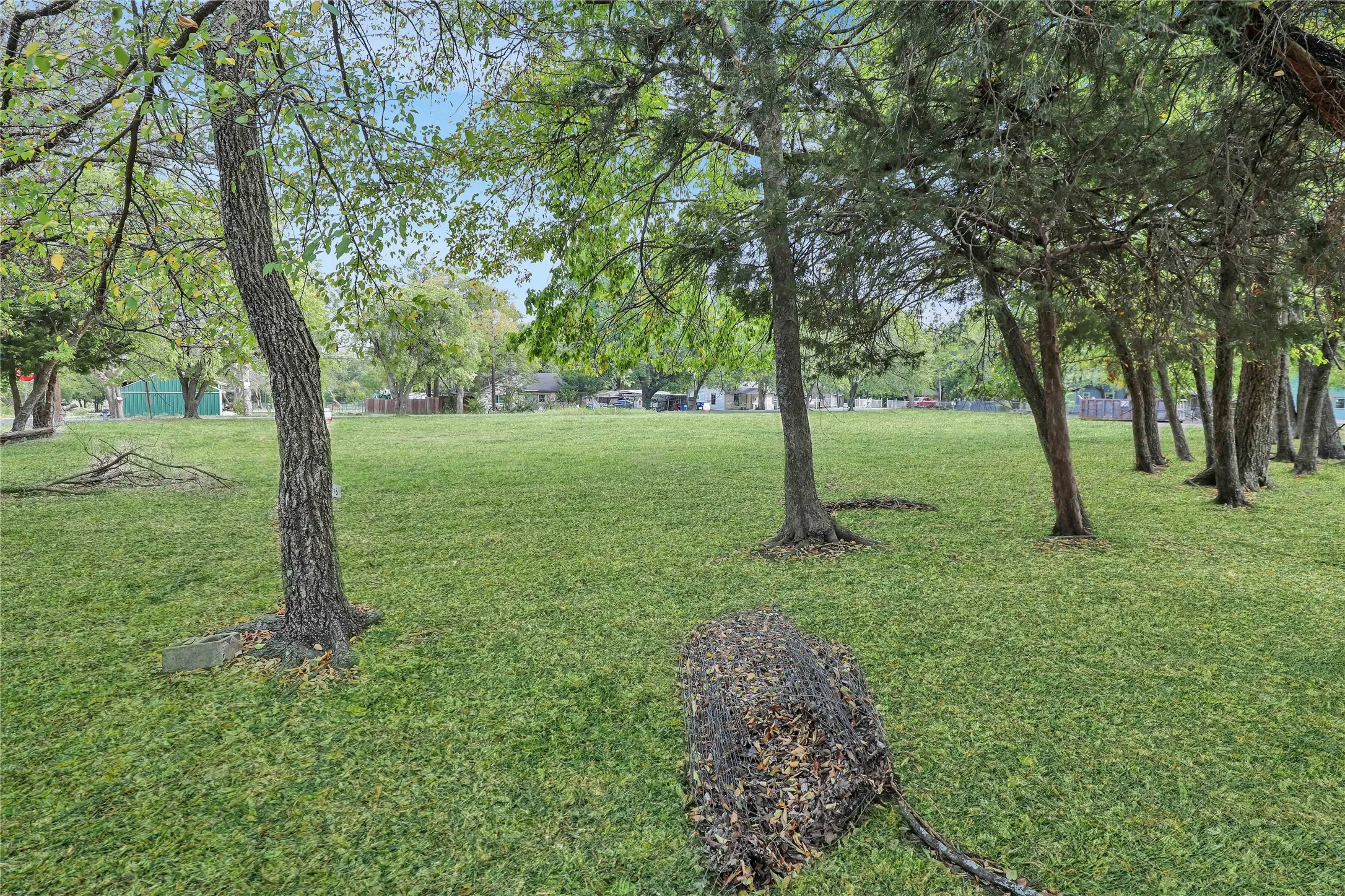 Unimproved Land For Sale in Collin County , 312 Davis St., Farmersville, Texas 75442, 0, 0, Garage spaces, 0 Sqft, built in 0, mls#21420143, Real Estate Agent in Farmersville, Homes For Sale in Collin county, Homes For Sale in Farmersville, Realtor in Farmersville Texas, Real Estate Brokerage Independent Realty Texas, Luminita Cordes Realtor