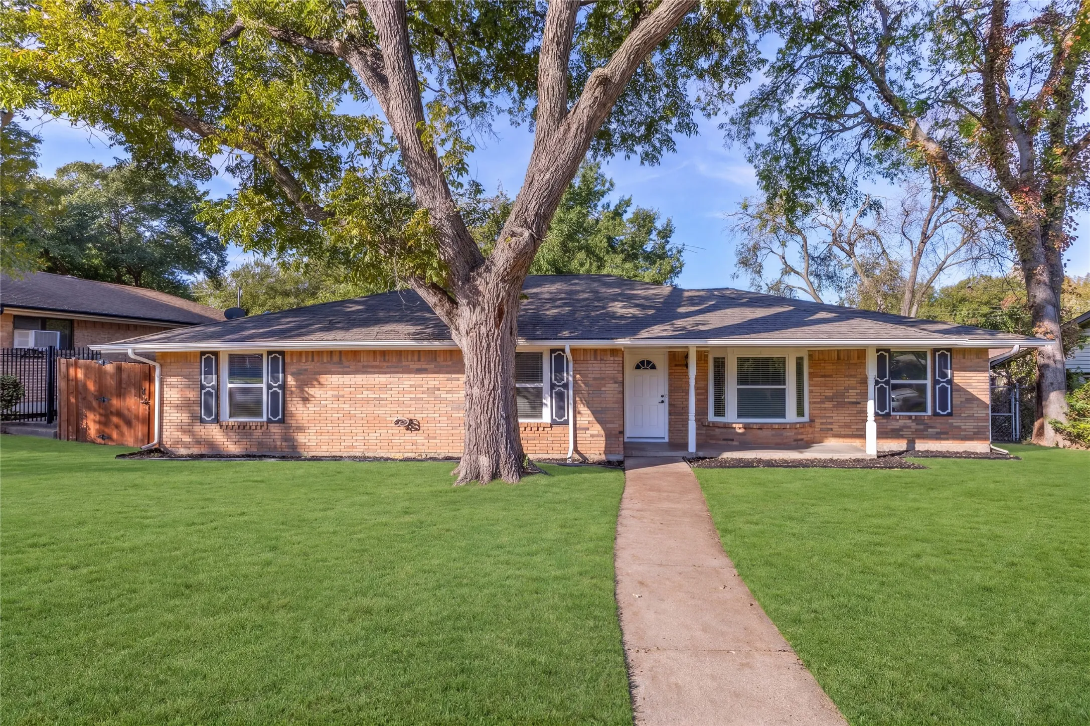 Single Family Residence For Sale