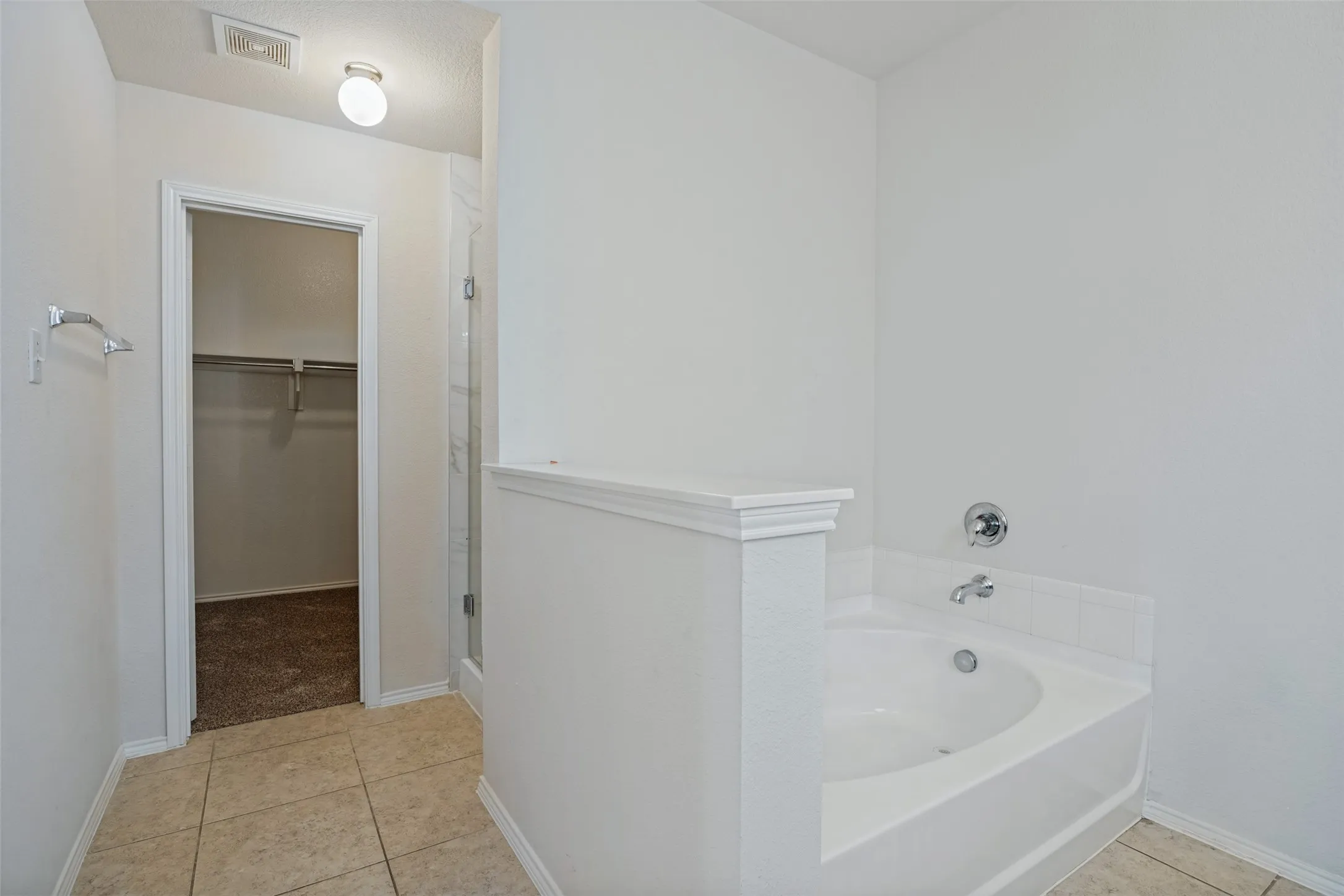 Single Family Residence For Rent in Collin County , 1612 Ringtail Drive, Wylie, Texas 75098, 5 Bedroom, 3 Bathroom, 2 Garage spaces, 2,805 Sqft, built in 2015, mls#21420161, Real Estate Agent in Wylie, Homes For Rent in Collin county, Homes For Rent in Wylie, Realtor in Wylie Texas, Real Estate Brokerage Independent Realty Texas, Luminita Cordes Realtor