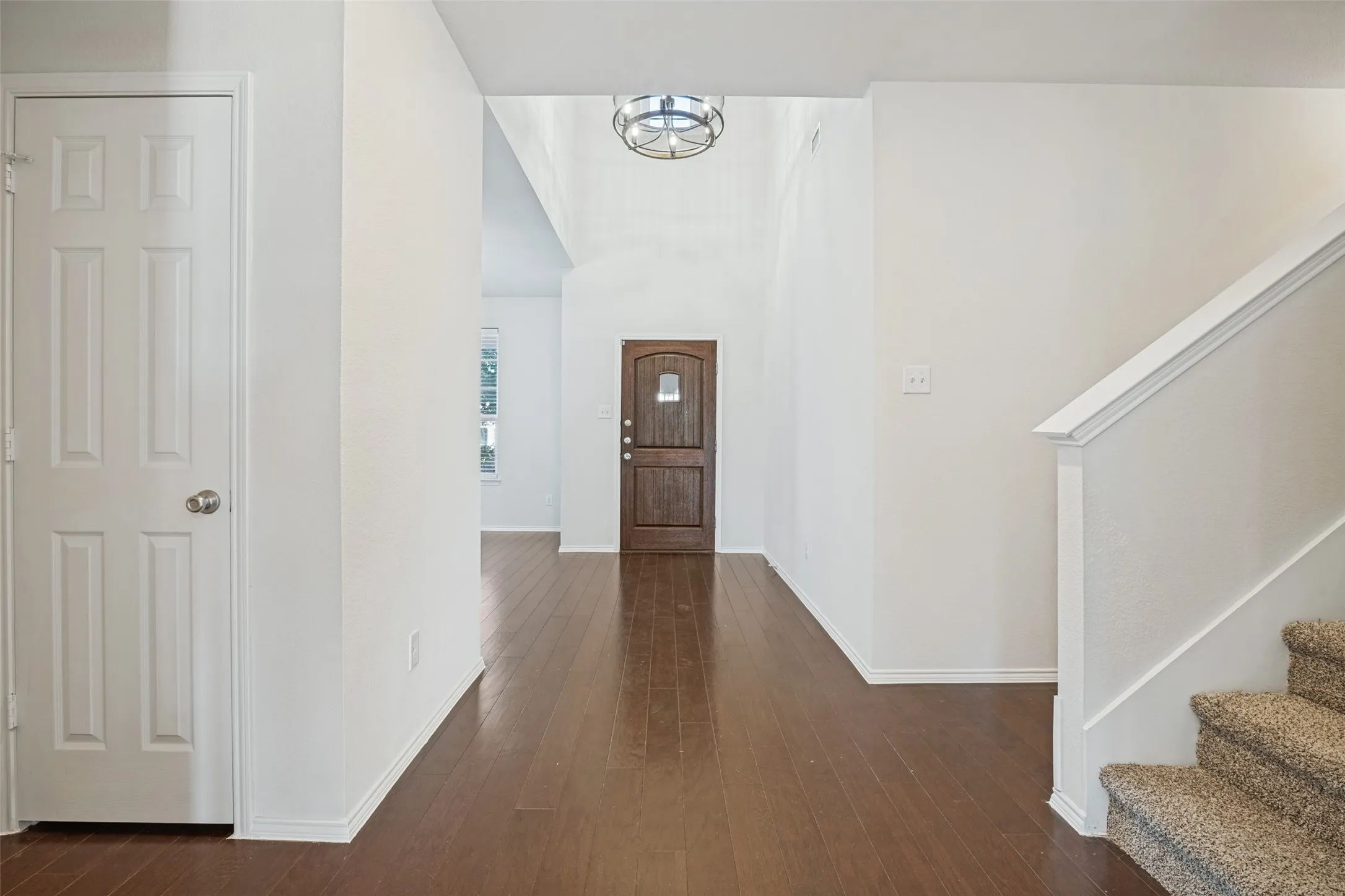 Single Family Residence For Rent in Collin County , 1612 Ringtail Drive, Wylie, Texas 75098, 5 Bedroom, 3 Bathroom, 2 Garage spaces, 2,805 Sqft, built in 2015, mls#21420161, Real Estate Agent in Wylie, Homes For Rent in Collin county, Homes For Rent in Wylie, Realtor in Wylie Texas, Real Estate Brokerage Independent Realty Texas, Luminita Cordes Realtor